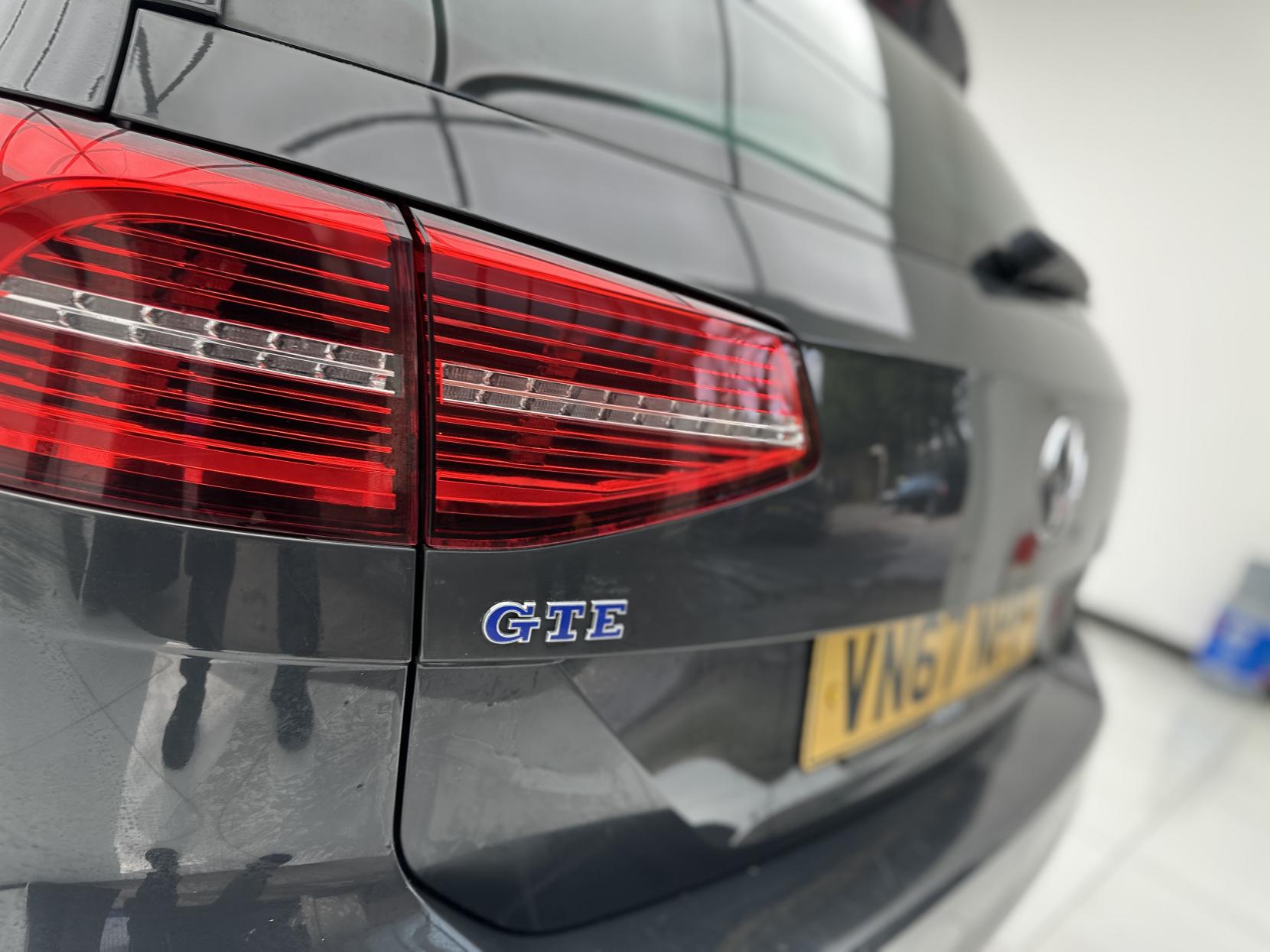 Volkswagen Passat 1.4 TSI GTE Estate 5dr Petrol Plug-in Hybrid DSG Euro 6 (s/s) (218 ps)