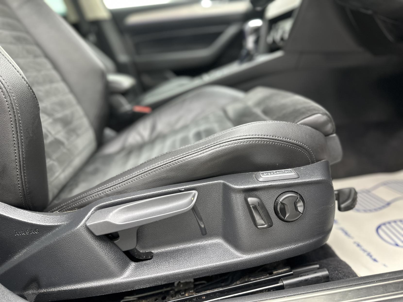 Volkswagen Passat 1.4 TSI GTE Estate 5dr Petrol Plug-in Hybrid DSG Euro 6 (s/s) (218 ps)