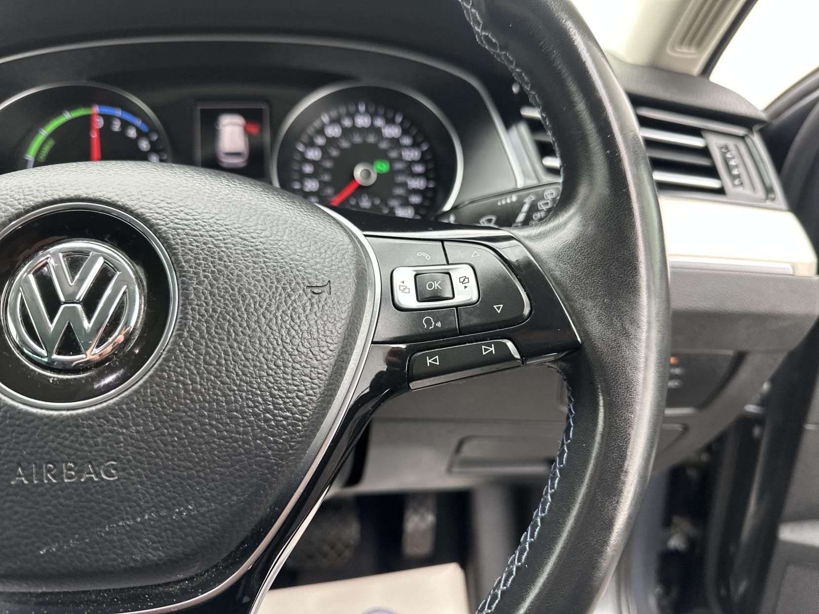 Volkswagen Passat 1.4 TSI GTE Estate 5dr Petrol Plug-in Hybrid DSG Euro 6 (s/s) (218 ps)