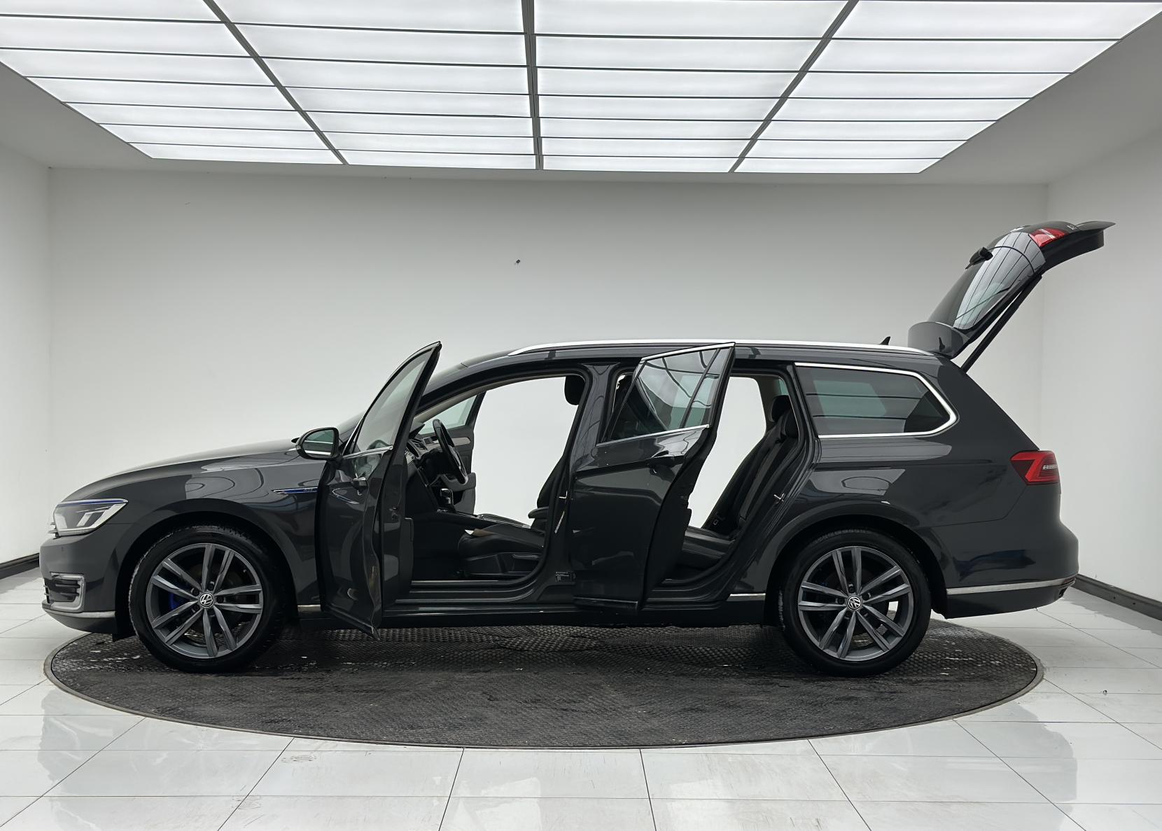 Volkswagen Passat 1.4 TSI GTE Estate 5dr Petrol Plug-in Hybrid DSG Euro 6 (s/s) (218 ps)