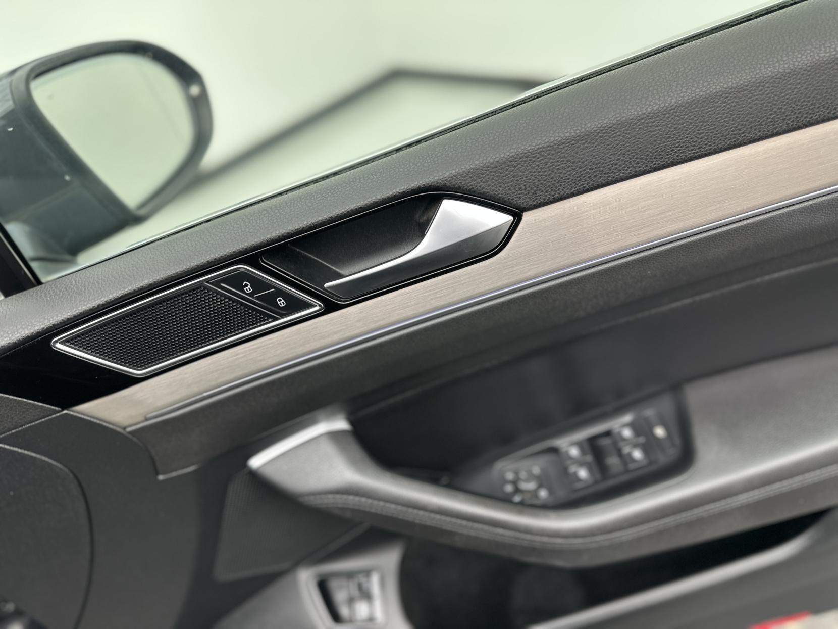 Volkswagen Passat 1.4 TSI GTE Estate 5dr Petrol Plug-in Hybrid DSG Euro 6 (s/s) (218 ps)