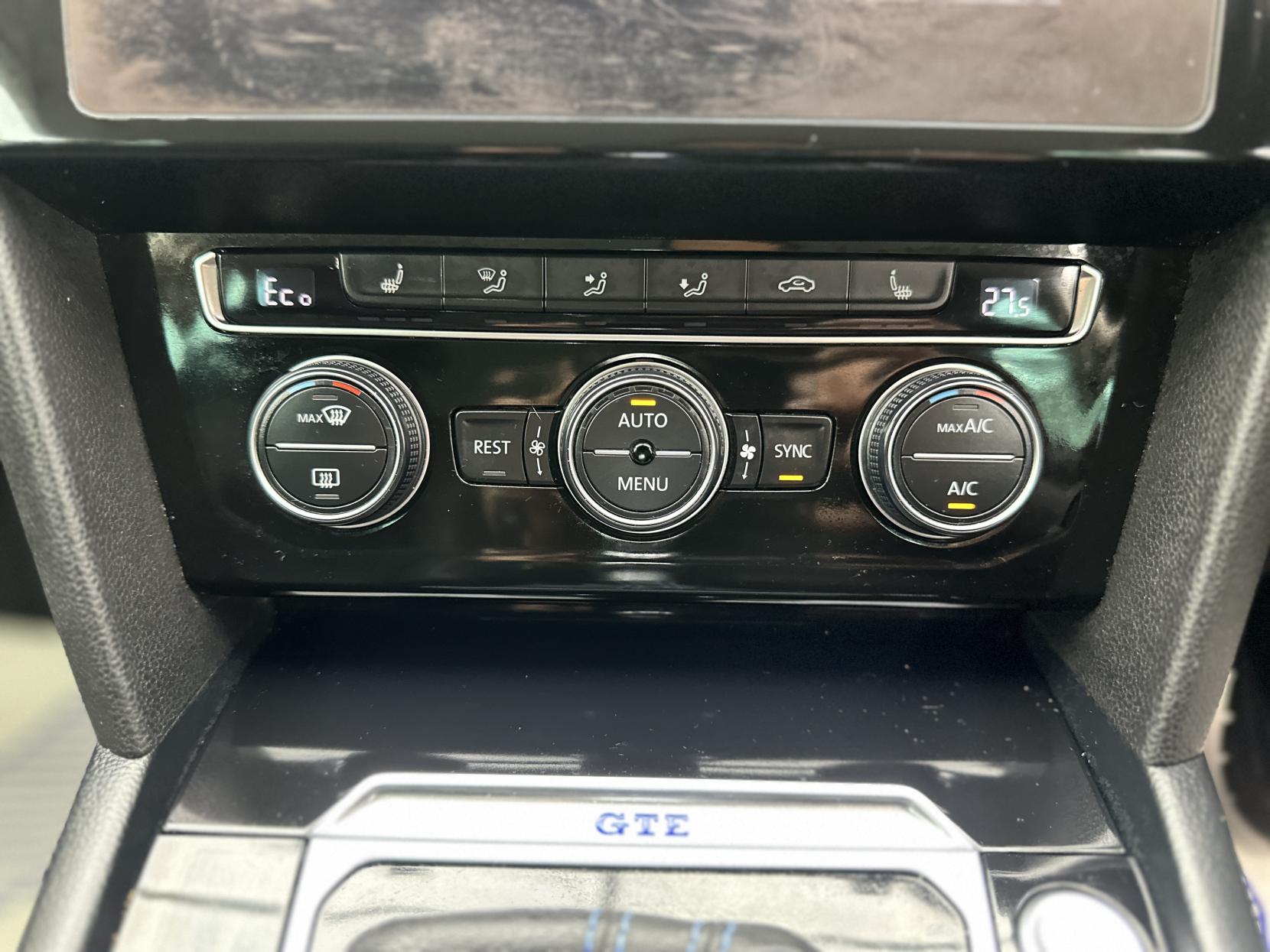 Volkswagen Passat 1.4 TSI GTE Estate 5dr Petrol Plug-in Hybrid DSG Euro 6 (s/s) (218 ps)