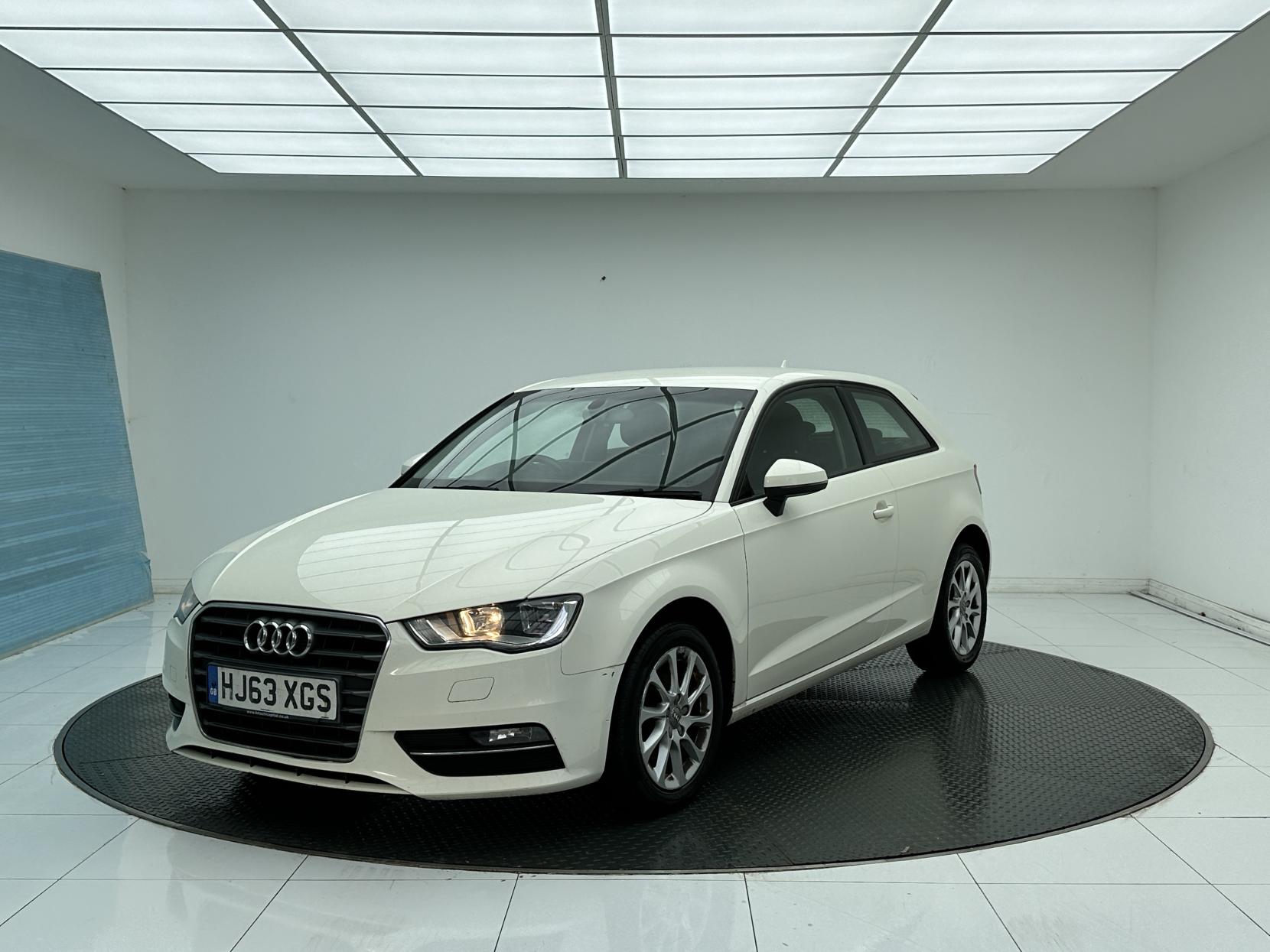 Audi A3 1.6 TDI SE Hatchback 3dr Diesel Manual Euro 5 (s/s) (105 ps)