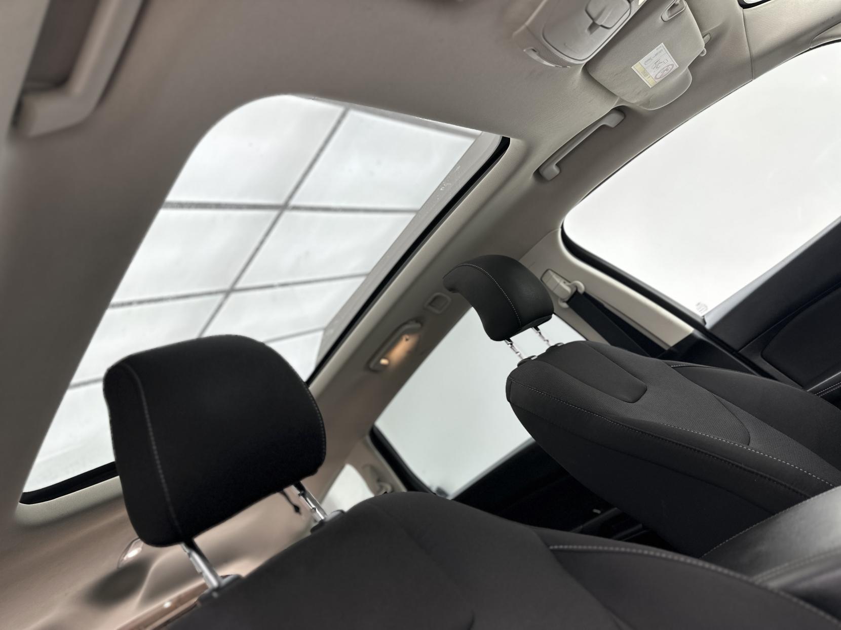 Ford S-Max 2.0 TDCi Titanium Sport MPV 5dr Diesel Powershift Euro 6 (s/s) (180 ps)