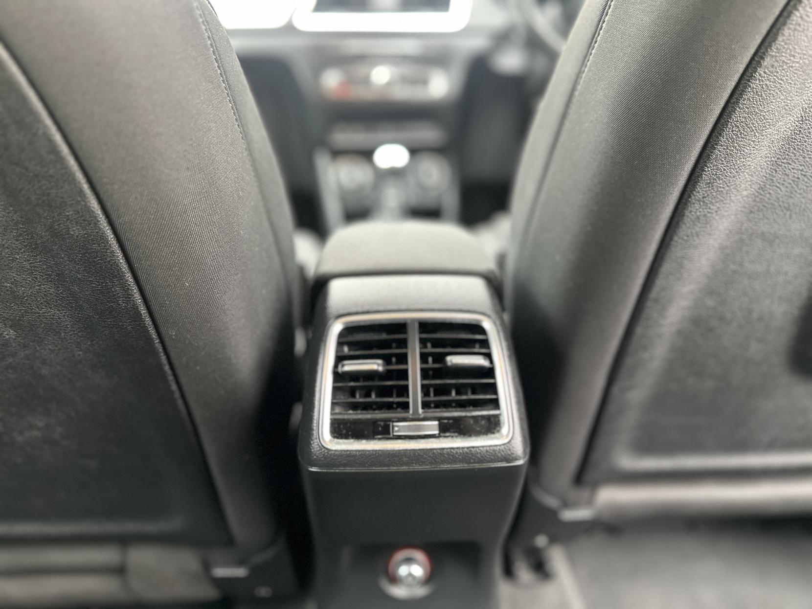 Audi Q3 1.4 TFSI CoD Sport SUV 5dr Petrol S Tronic Euro 6 (s/s) (150 ps)