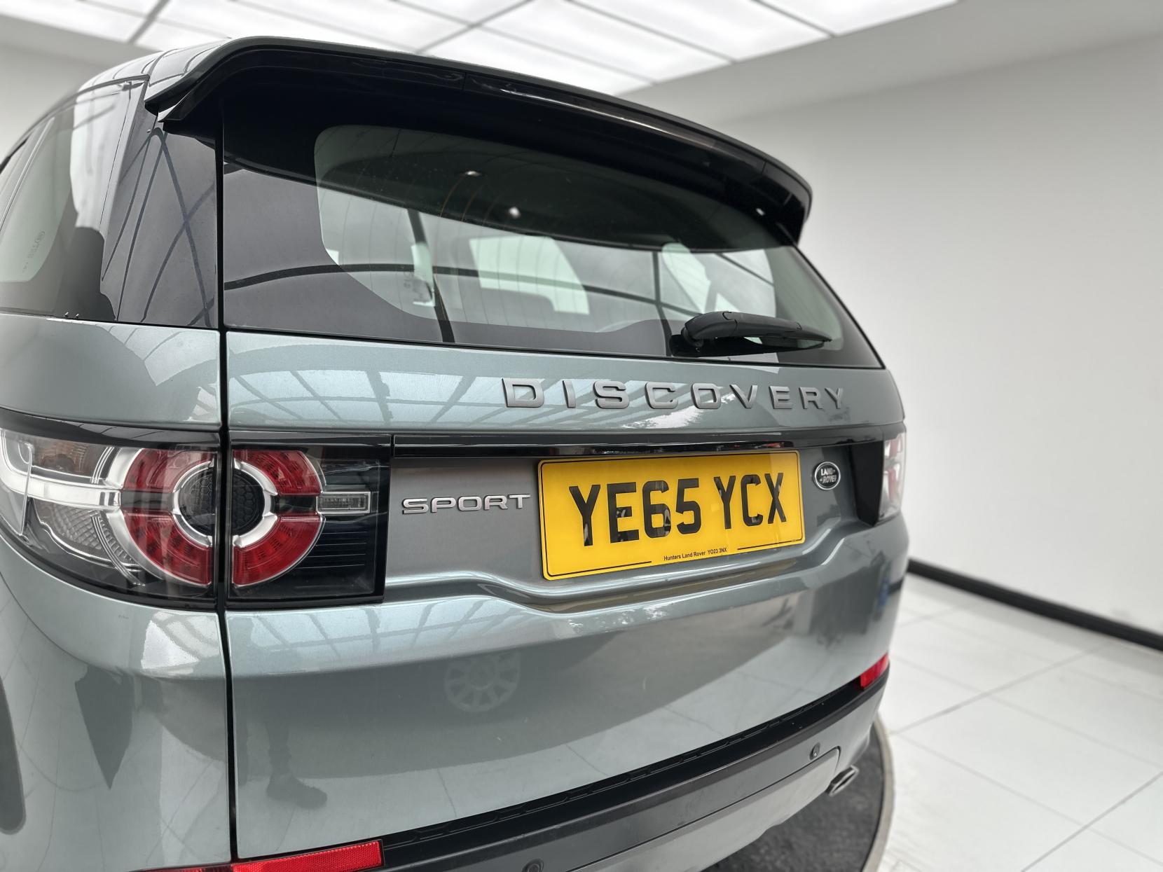 Land Rover Discovery Sport 2.0 TD4 SE SUV 5dr Diesel Auto 4WD Euro 6 (s/s) (180 ps)