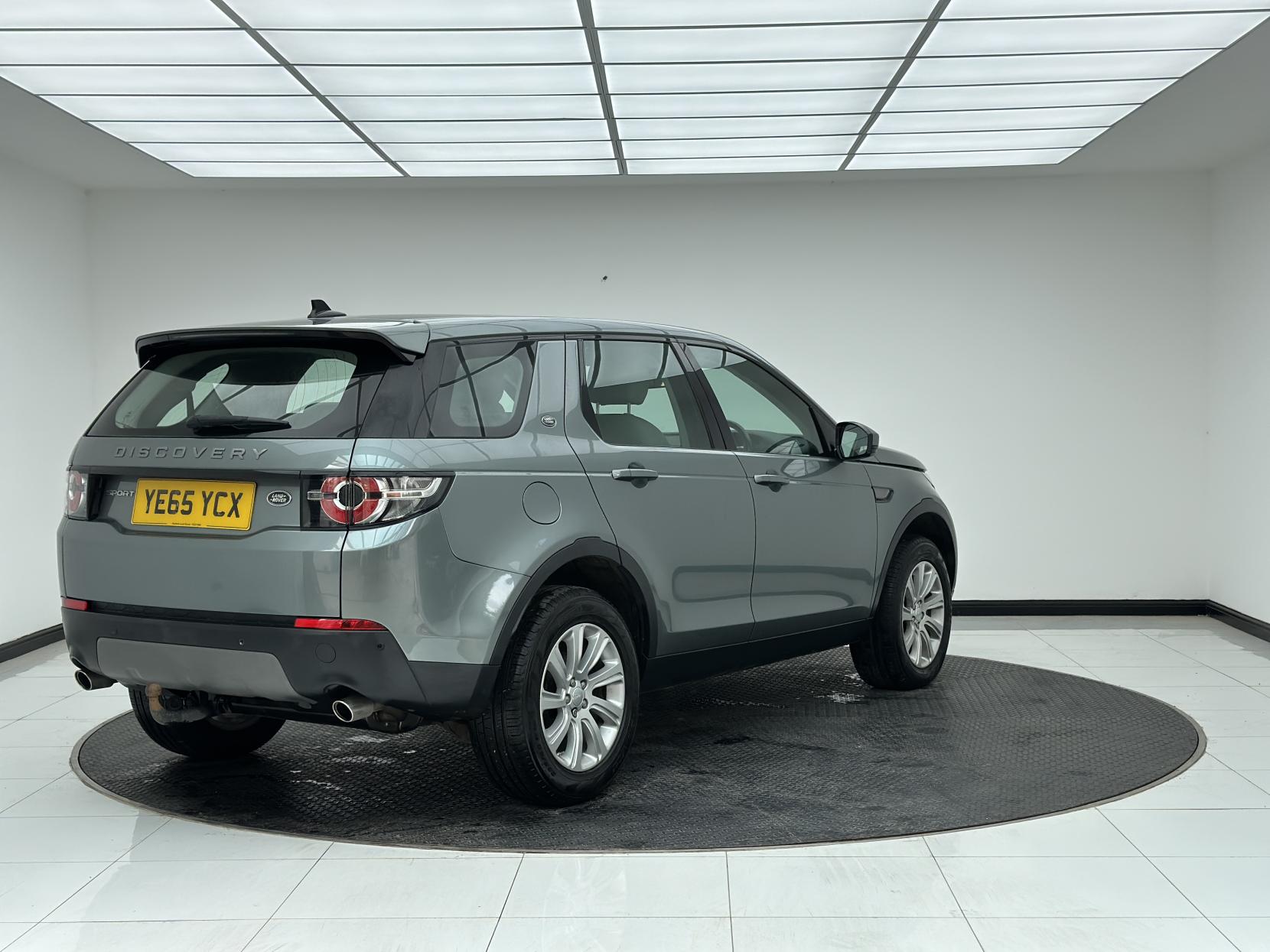 Land Rover Discovery Sport 2.0 TD4 SE SUV 5dr Diesel Auto 4WD Euro 6 (s/s) (180 ps)