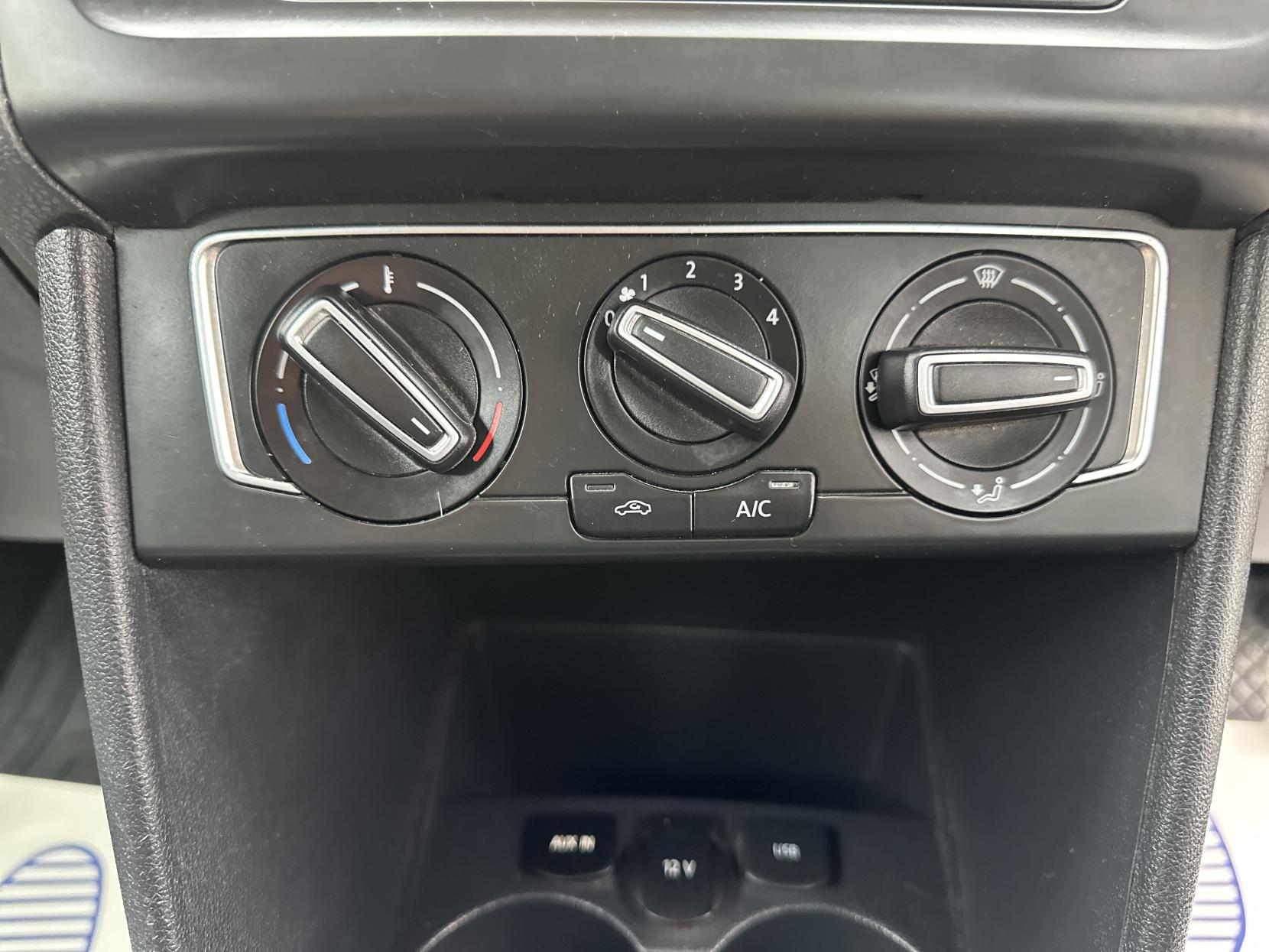 Volkswagen Polo 1.2 TSI BlueMotion Tech SE Hatchback 5dr Petrol Manual Euro 6 (s/s) (90 ps)