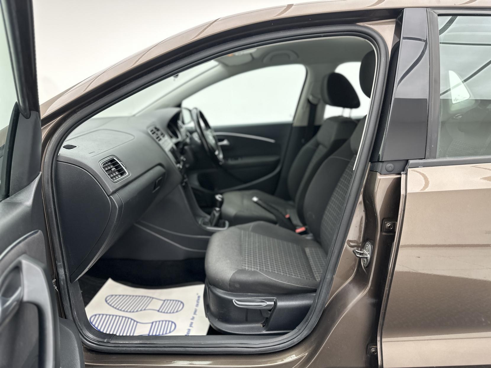 Volkswagen Polo 1.2 TSI BlueMotion Tech SE Hatchback 5dr Petrol Manual Euro 6 (s/s) (90 ps)