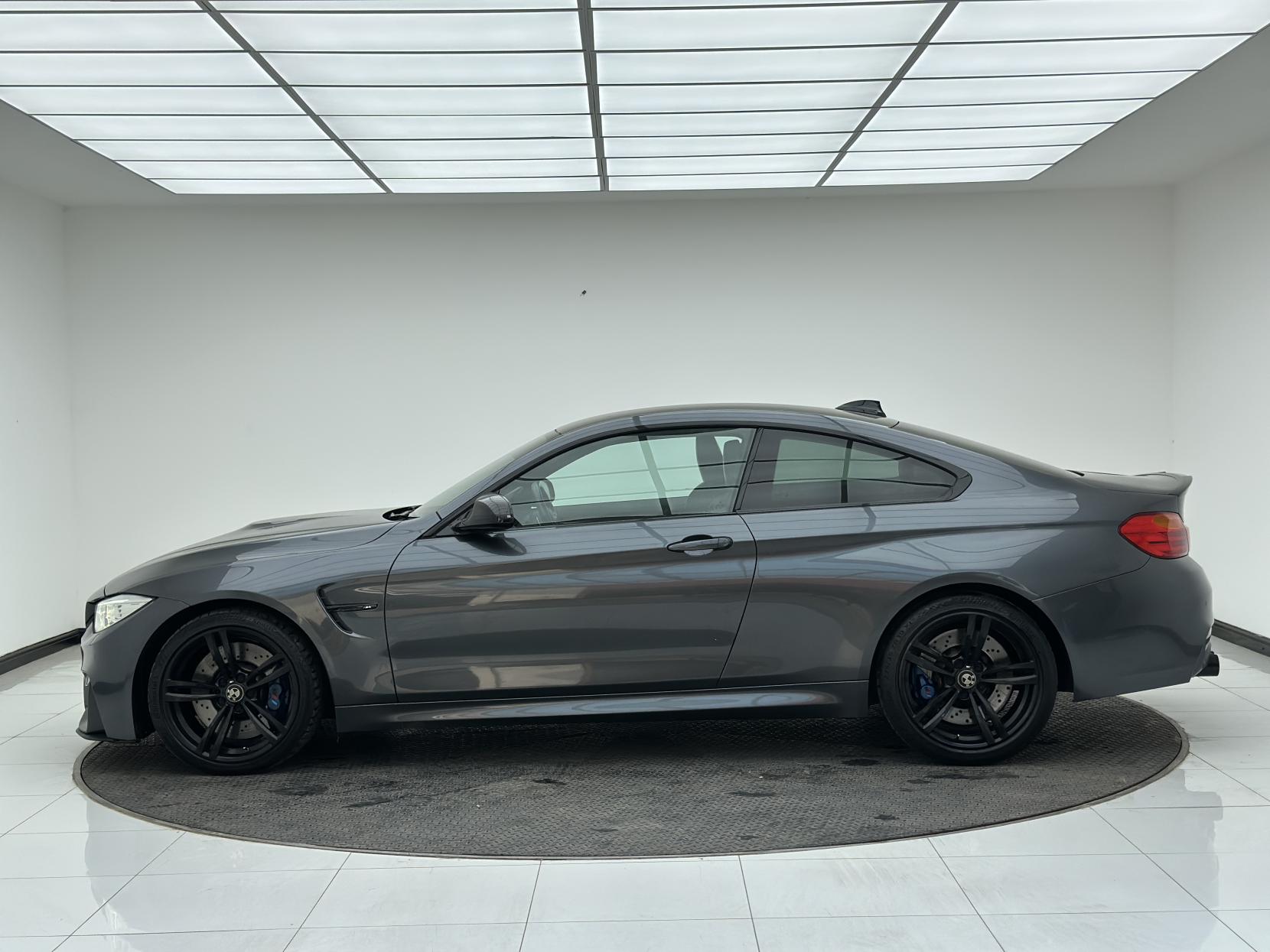 BMW M4 3.0 BiTurbo Coupe 2dr Petrol DCT Euro 6 (s/s) (431 ps)