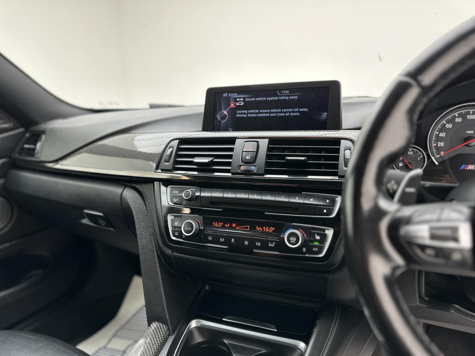 BMW M4 3.0 BiTurbo Coupe 2dr Petrol DCT Euro 6 (s/s) (431 ps)
