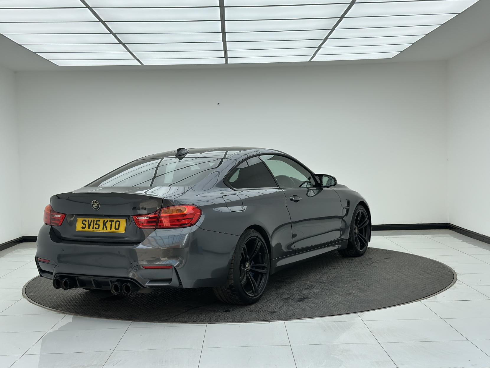 BMW M4 3.0 BiTurbo Coupe 2dr Petrol DCT Euro 6 (s/s) (431 ps)