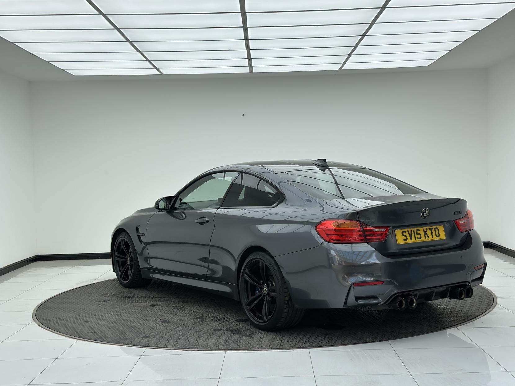 BMW M4 3.0 BiTurbo Coupe 2dr Petrol DCT Euro 6 (s/s) (431 ps)