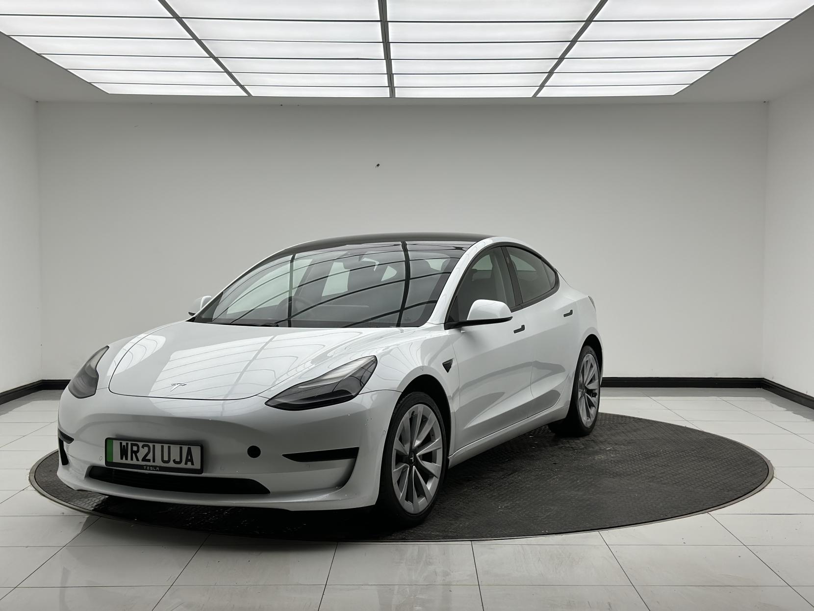 Tesla Model 3 Standard Range Plus Saloon 4dr Electric Auto RWD (241 bhp)