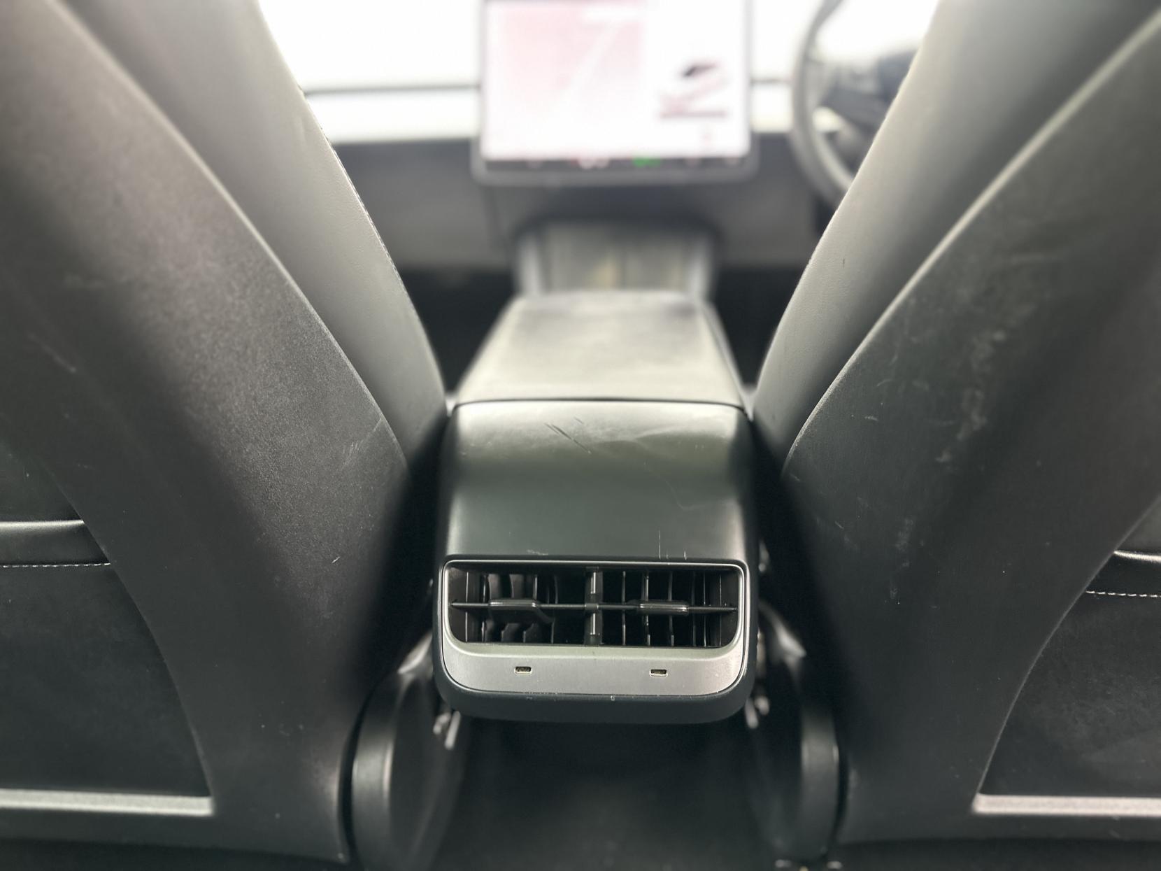 Tesla Model 3 Standard Range Plus Saloon 4dr Electric Auto RWD (241 bhp)