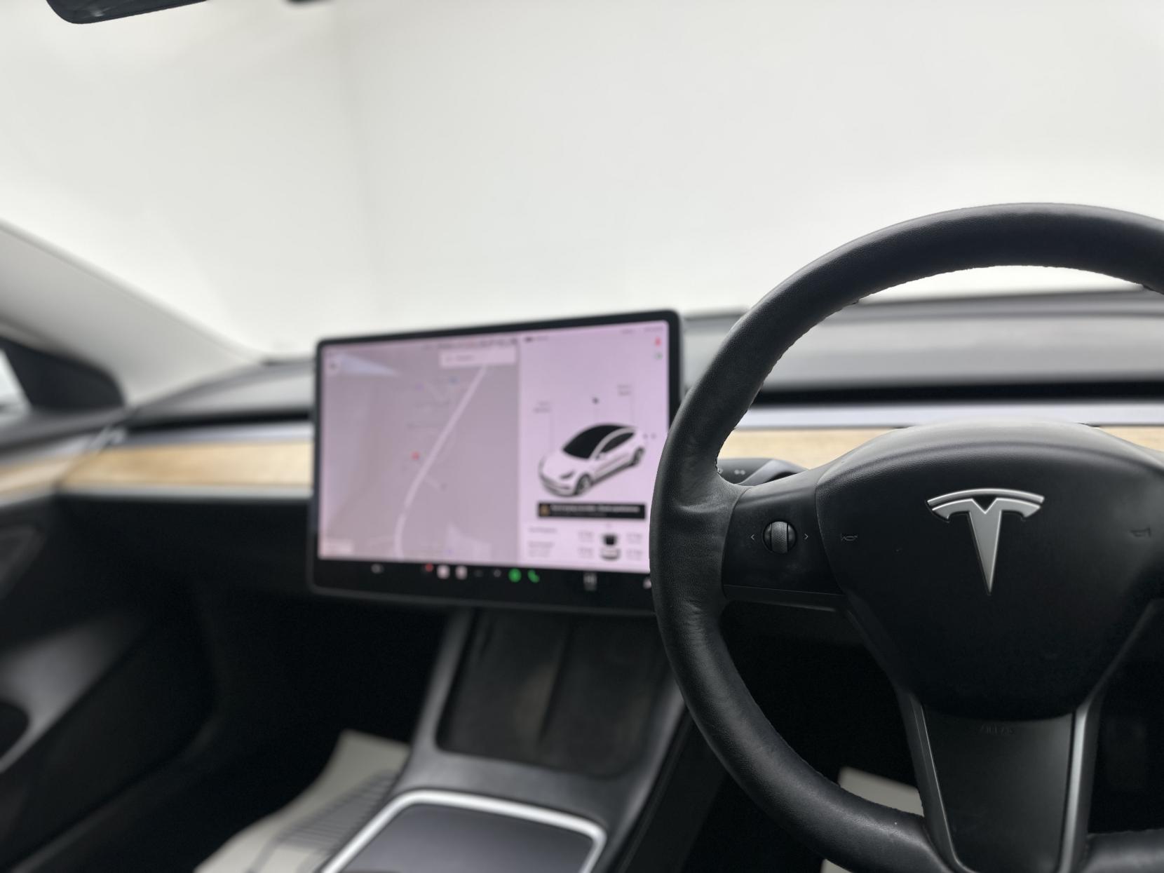 Tesla Model 3 Standard Range Plus Saloon 4dr Electric Auto RWD (241 bhp)