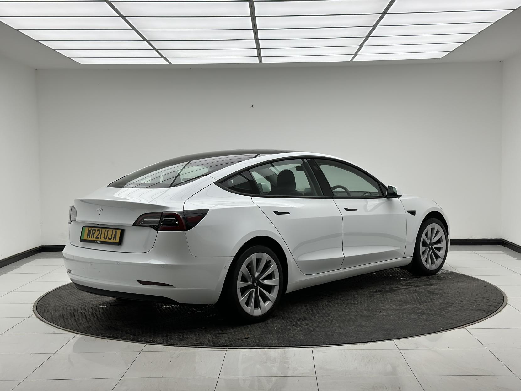 Tesla Model 3 Standard Range Plus Saloon 4dr Electric Auto RWD (241 bhp)