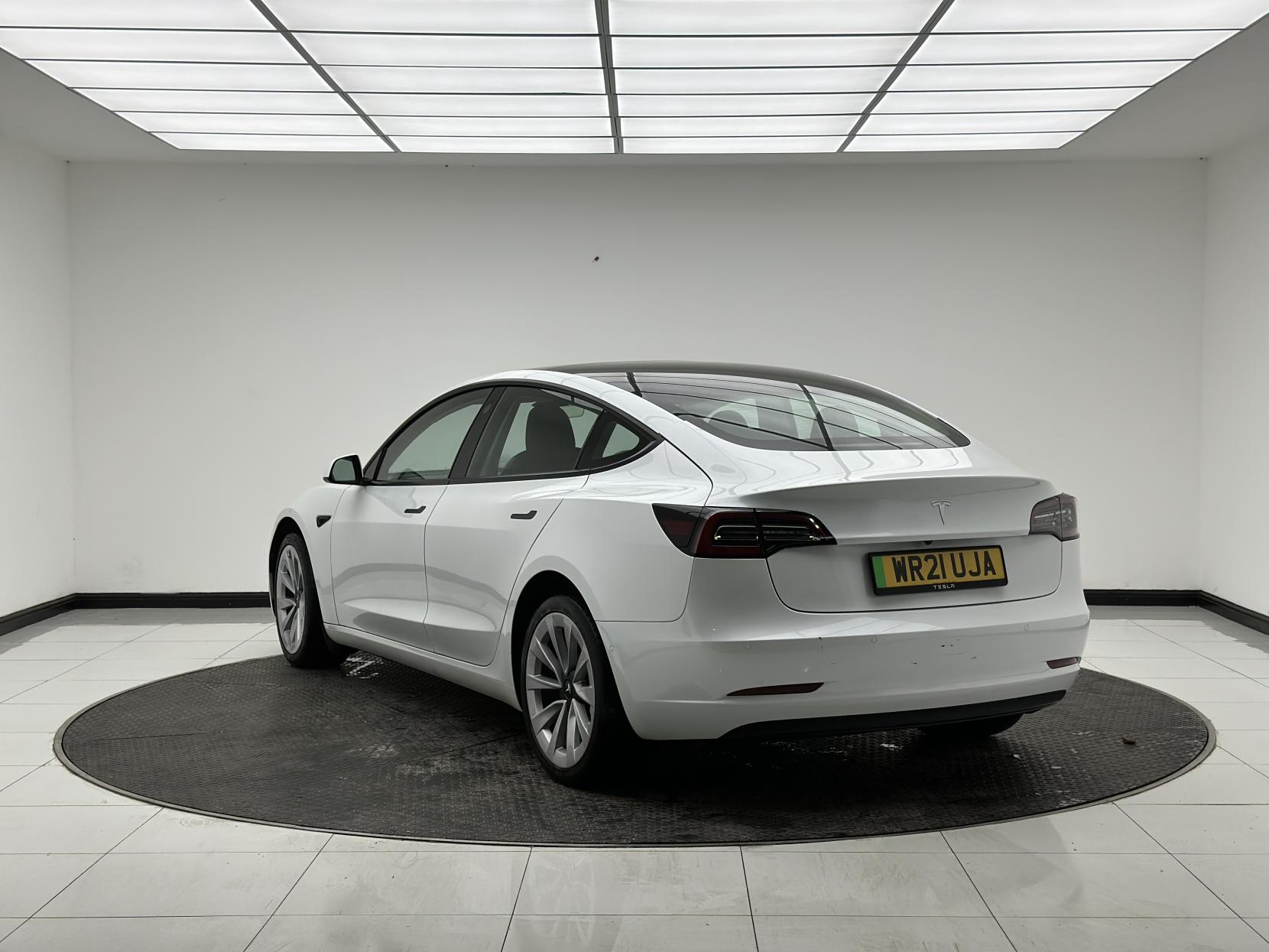 Tesla Model 3 Standard Range Plus Saloon 4dr Electric Auto RWD (241 bhp)