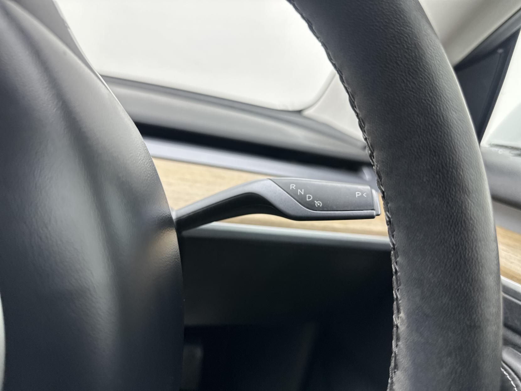 Tesla Model 3 Standard Range Plus Saloon 4dr Electric Auto RWD (241 bhp)