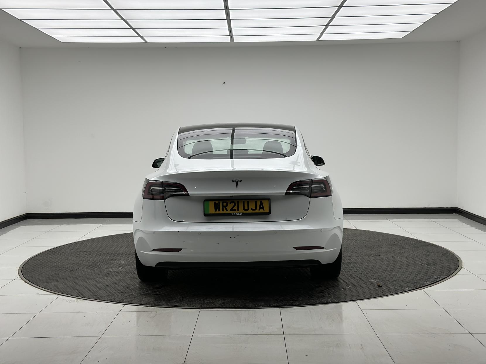 Tesla Model 3 Standard Range Plus Saloon 4dr Electric Auto RWD (241 bhp)