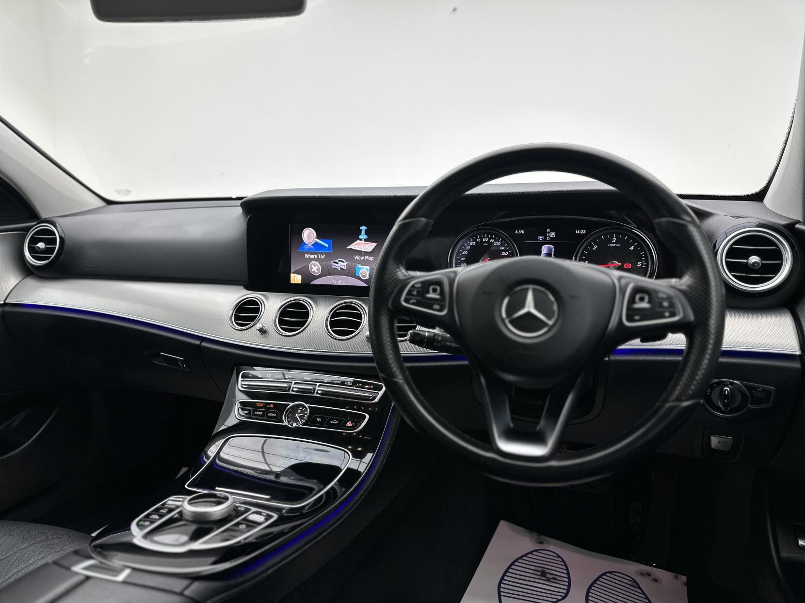 Mercedes-Benz E Class 2.0 E220d SE Saloon 4dr Diesel G-Tronic+ Euro 6 (s/s) (194 ps)