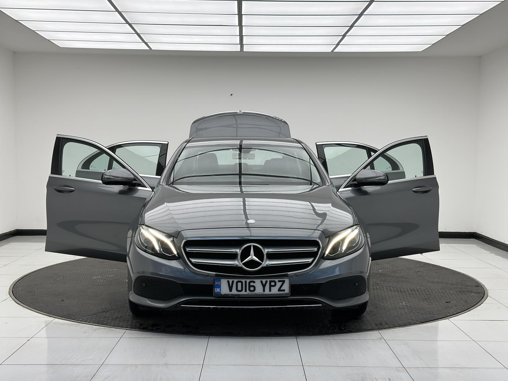 Mercedes-Benz E Class 2.0 E220d SE Saloon 4dr Diesel G-Tronic+ Euro 6 (s/s) (194 ps)