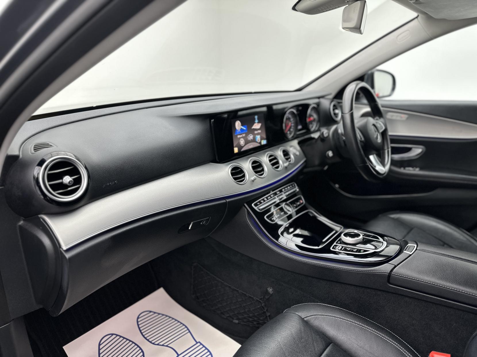 Mercedes-Benz E Class 2.0 E220d SE Saloon 4dr Diesel G-Tronic+ Euro 6 (s/s) (194 ps)