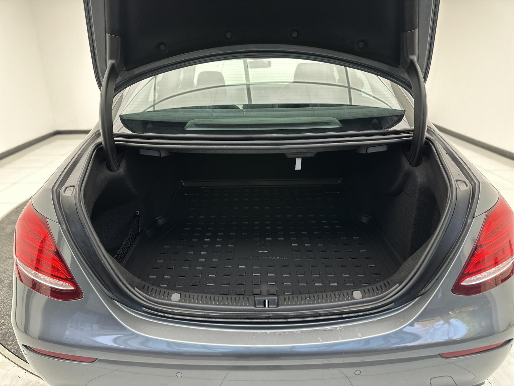 Mercedes-Benz E Class 2.0 E220d SE Saloon 4dr Diesel G-Tronic+ Euro 6 (s/s) (194 ps)