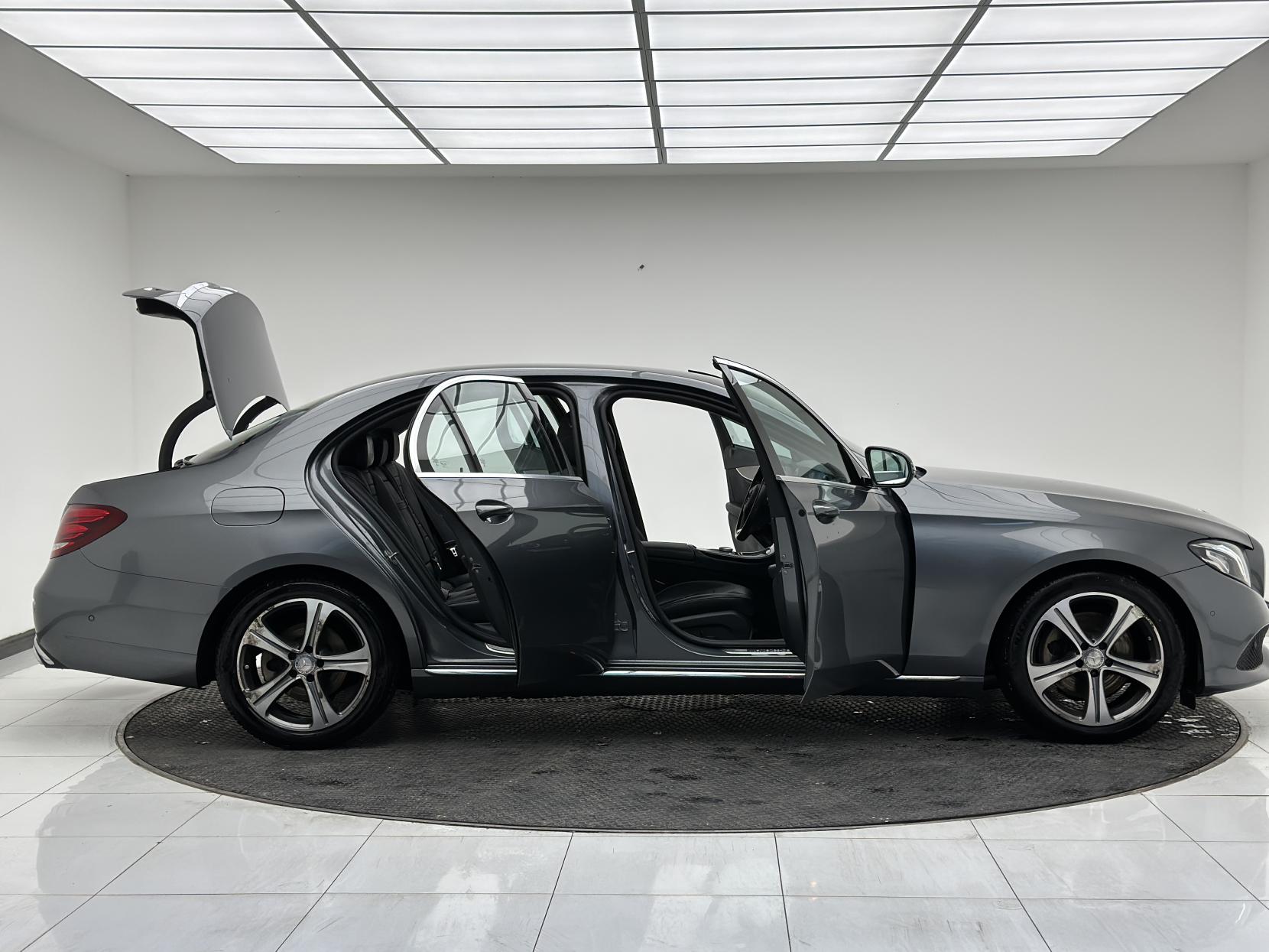 Mercedes-Benz E Class 2.0 E220d SE Saloon 4dr Diesel G-Tronic+ Euro 6 (s/s) (194 ps)