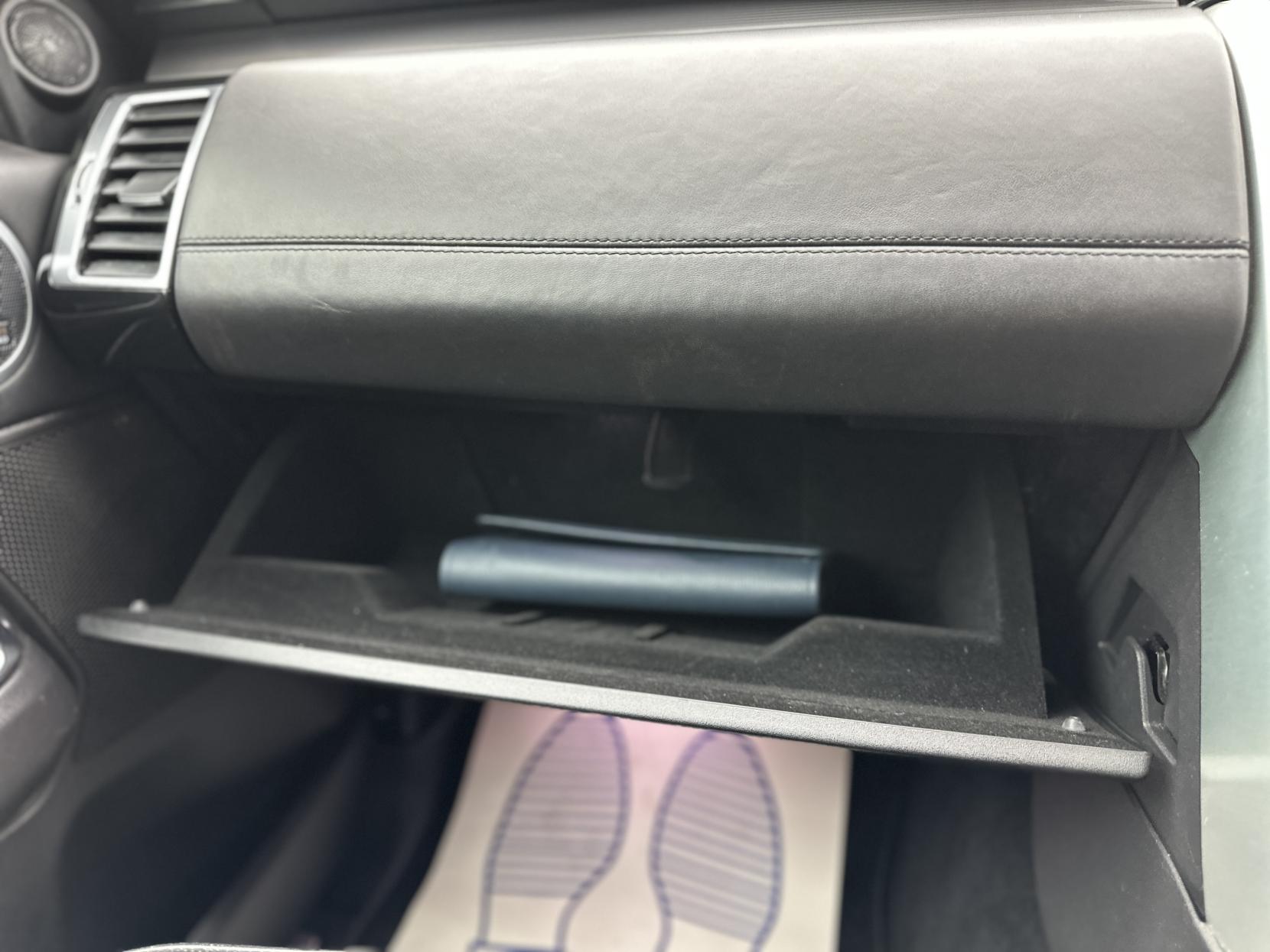 Land Rover Discovery 2.0 SD4 HSE Luxury SUV 5dr Diesel Auto 4WD Euro 6 (s/s) (240 ps)