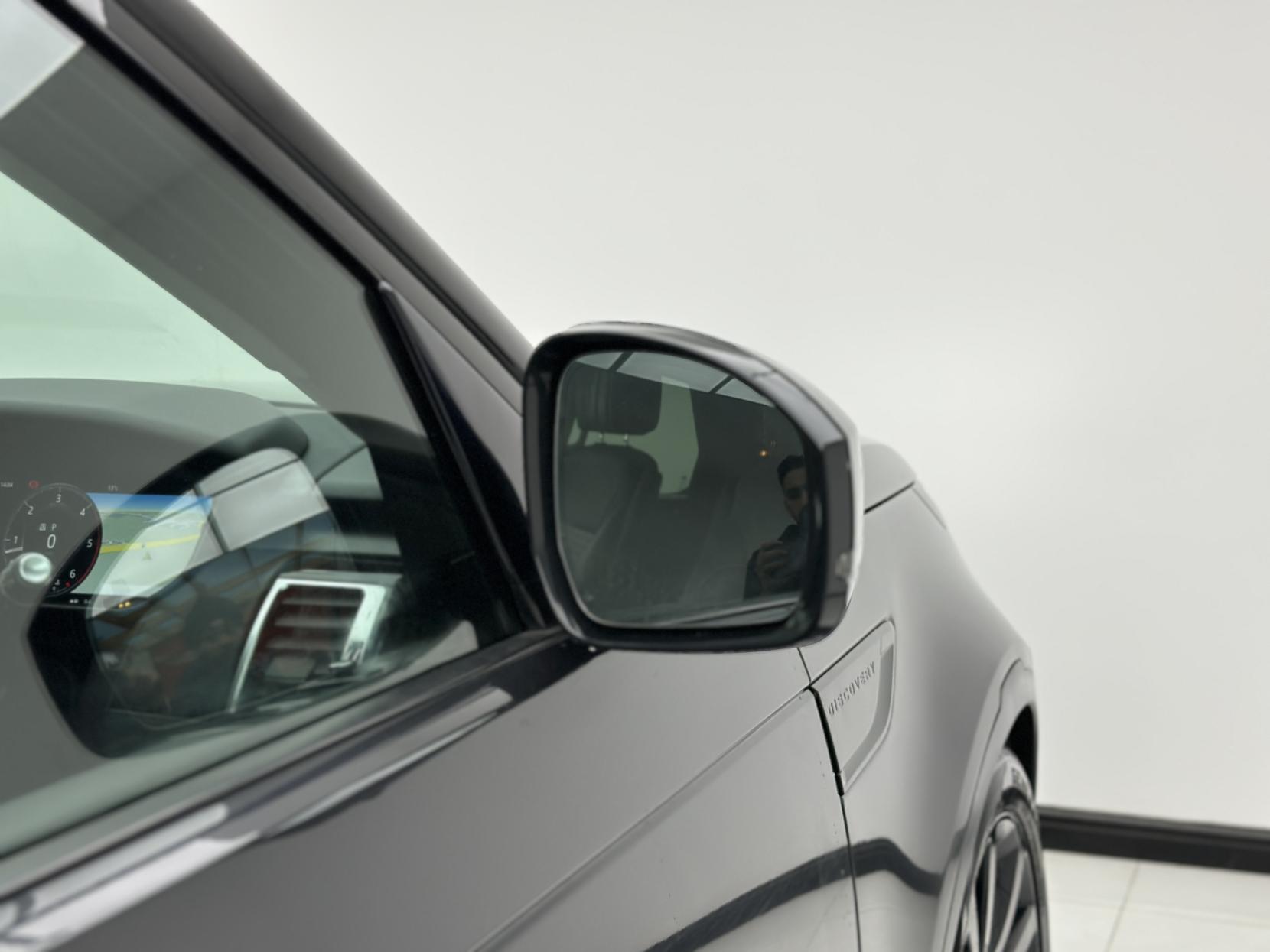 Land Rover Discovery 2.0 SD4 HSE Luxury SUV 5dr Diesel Auto 4WD Euro 6 (s/s) (240 ps)