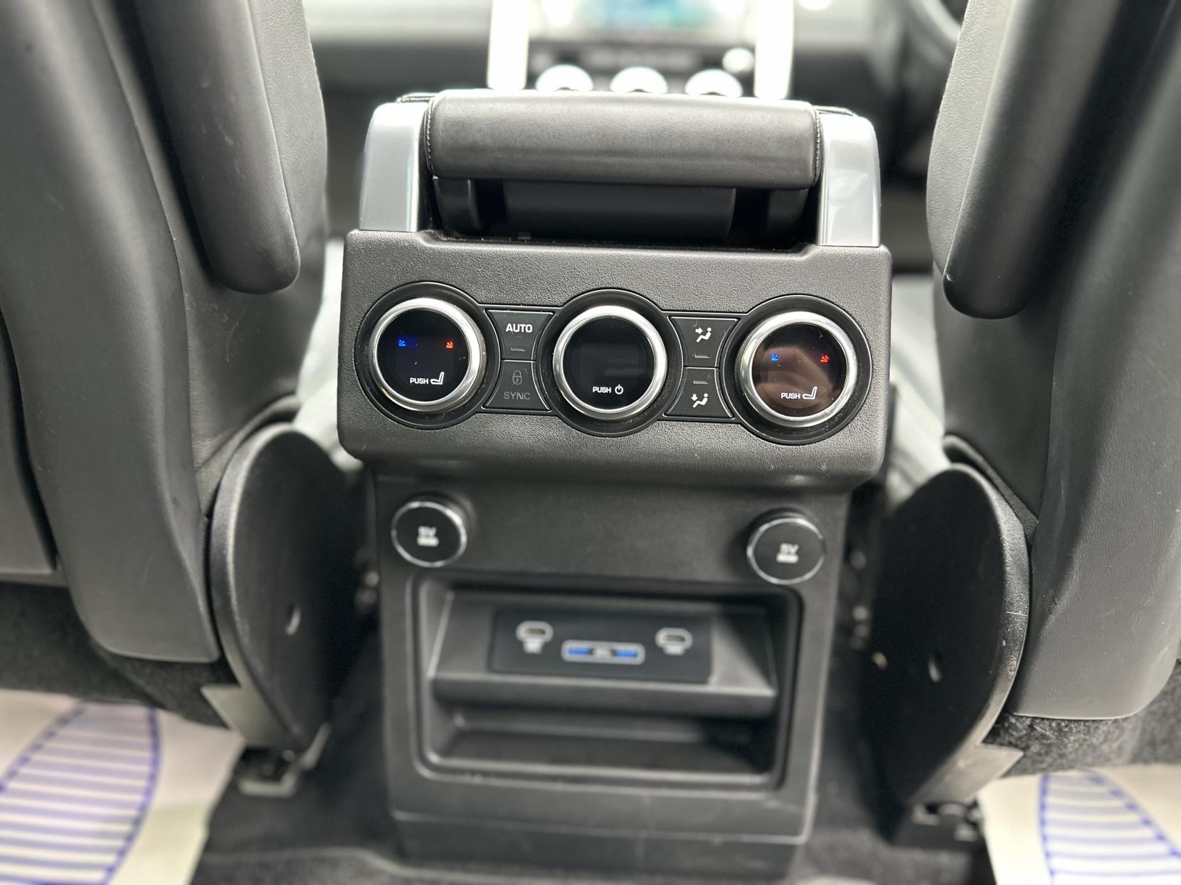 Land Rover Discovery 2.0 SD4 HSE Luxury SUV 5dr Diesel Auto 4WD Euro 6 (s/s) (240 ps)