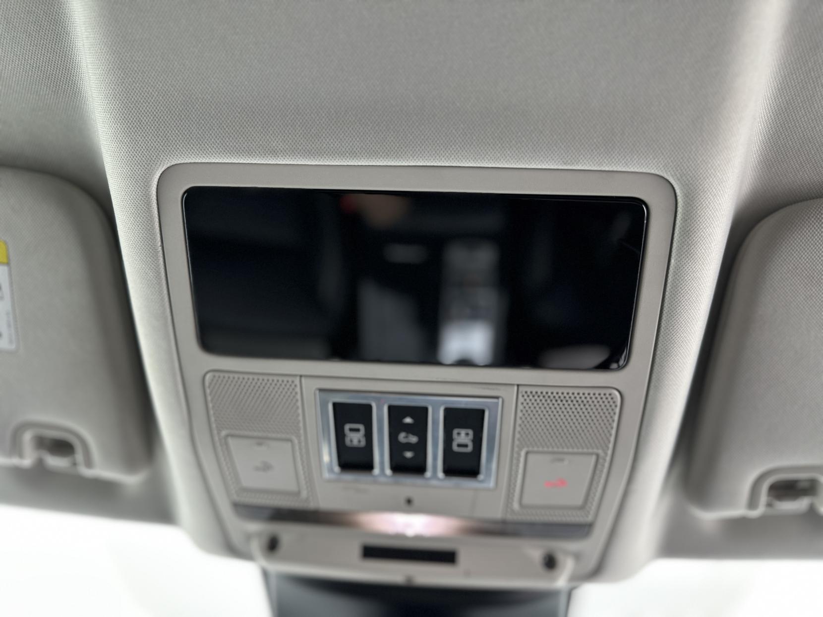 Land Rover Discovery 2.0 SD4 HSE Luxury SUV 5dr Diesel Auto 4WD Euro 6 (s/s) (240 ps)