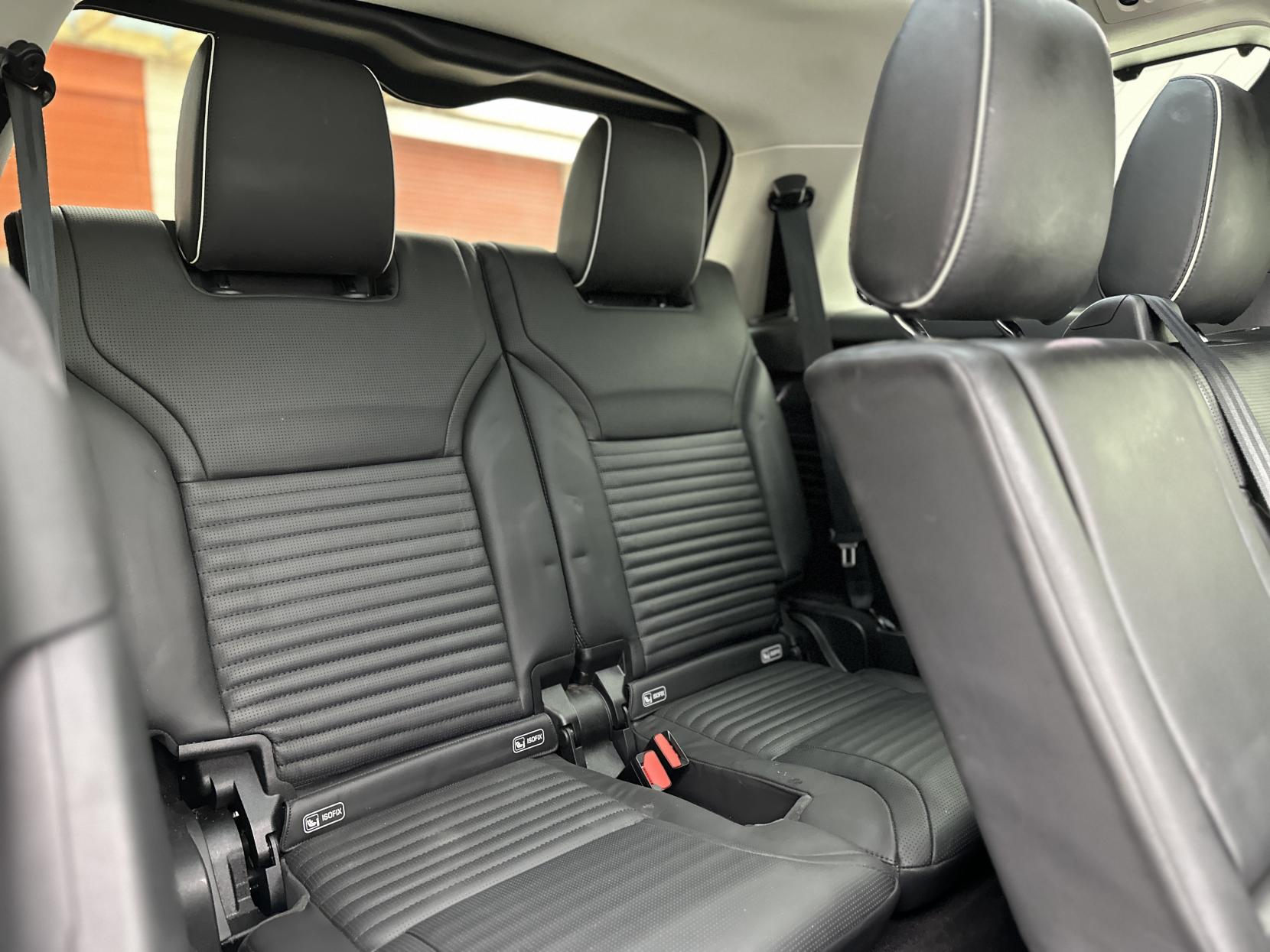 Land Rover Discovery 2.0 SD4 HSE Luxury SUV 5dr Diesel Auto 4WD Euro 6 (s/s) (240 ps)