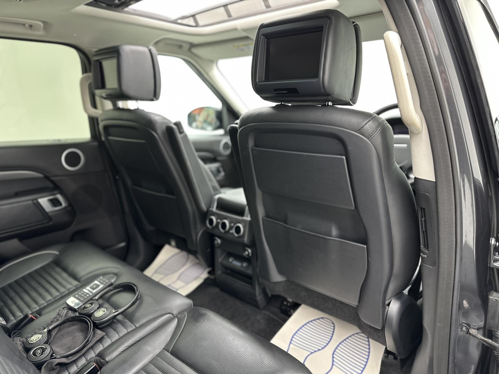 Land Rover Discovery 2.0 SD4 HSE Luxury SUV 5dr Diesel Auto 4WD Euro 6 (s/s) (240 ps)