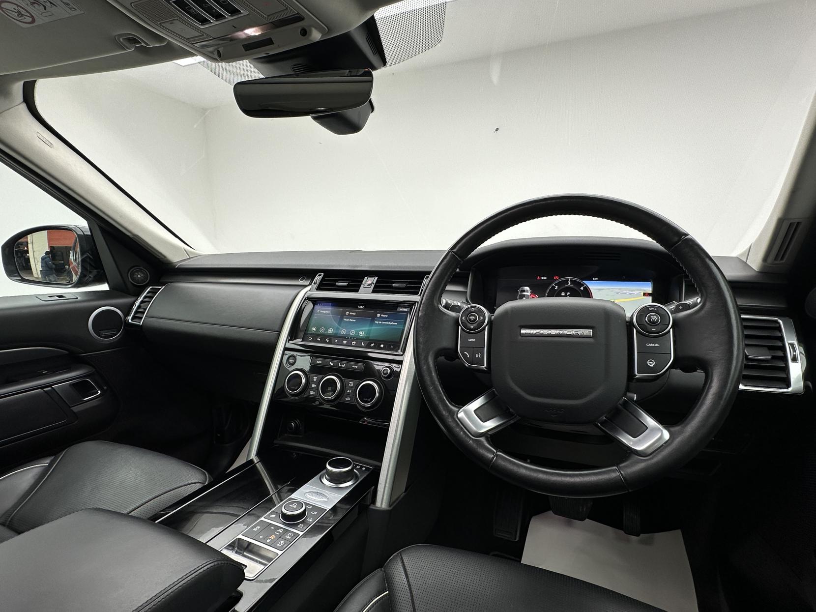 Land Rover Discovery 2.0 SD4 HSE Luxury SUV 5dr Diesel Auto 4WD Euro 6 (s/s) (240 ps)