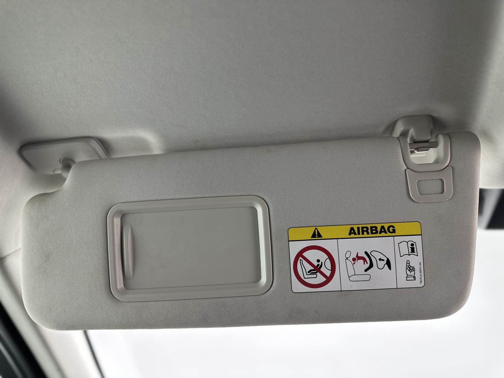 Land Rover Discovery 2.0 SD4 HSE Luxury SUV 5dr Diesel Auto 4WD Euro 6 (s/s) (240 ps)