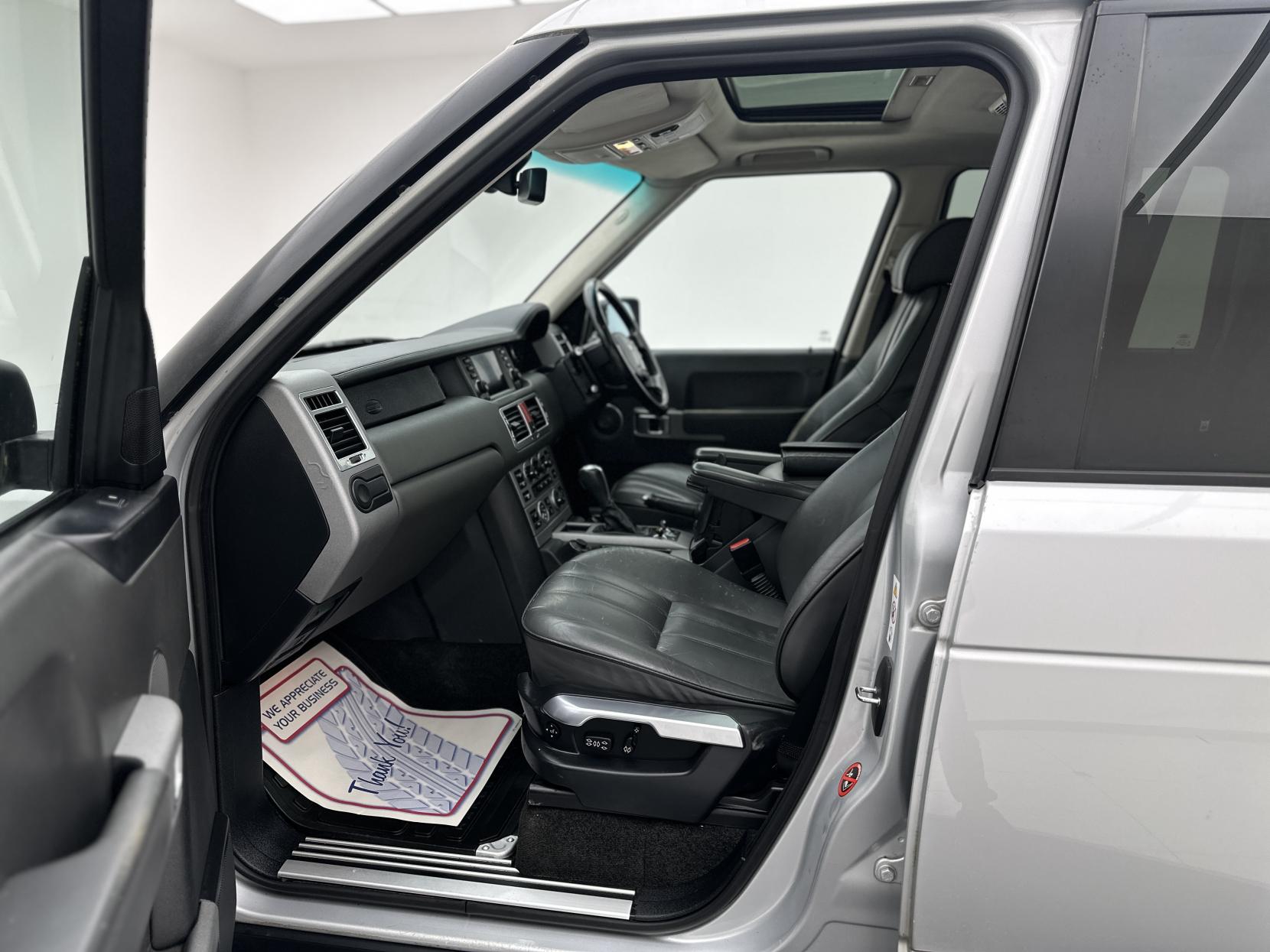 Land Rover Range Rover 3.6 TD V8 Vogue SUV 5dr Diesel Automatic (299 g/km, 272 bhp)
