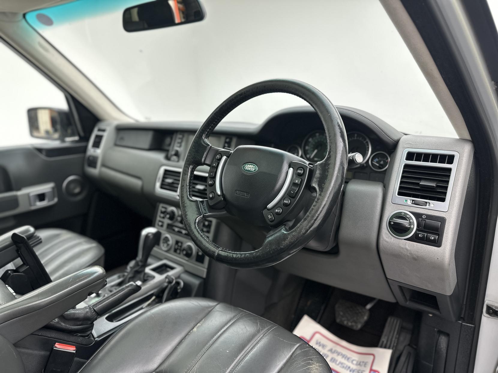 Land Rover Range Rover 3.6 TD V8 Vogue SUV 5dr Diesel Automatic (299 g/km, 272 bhp)