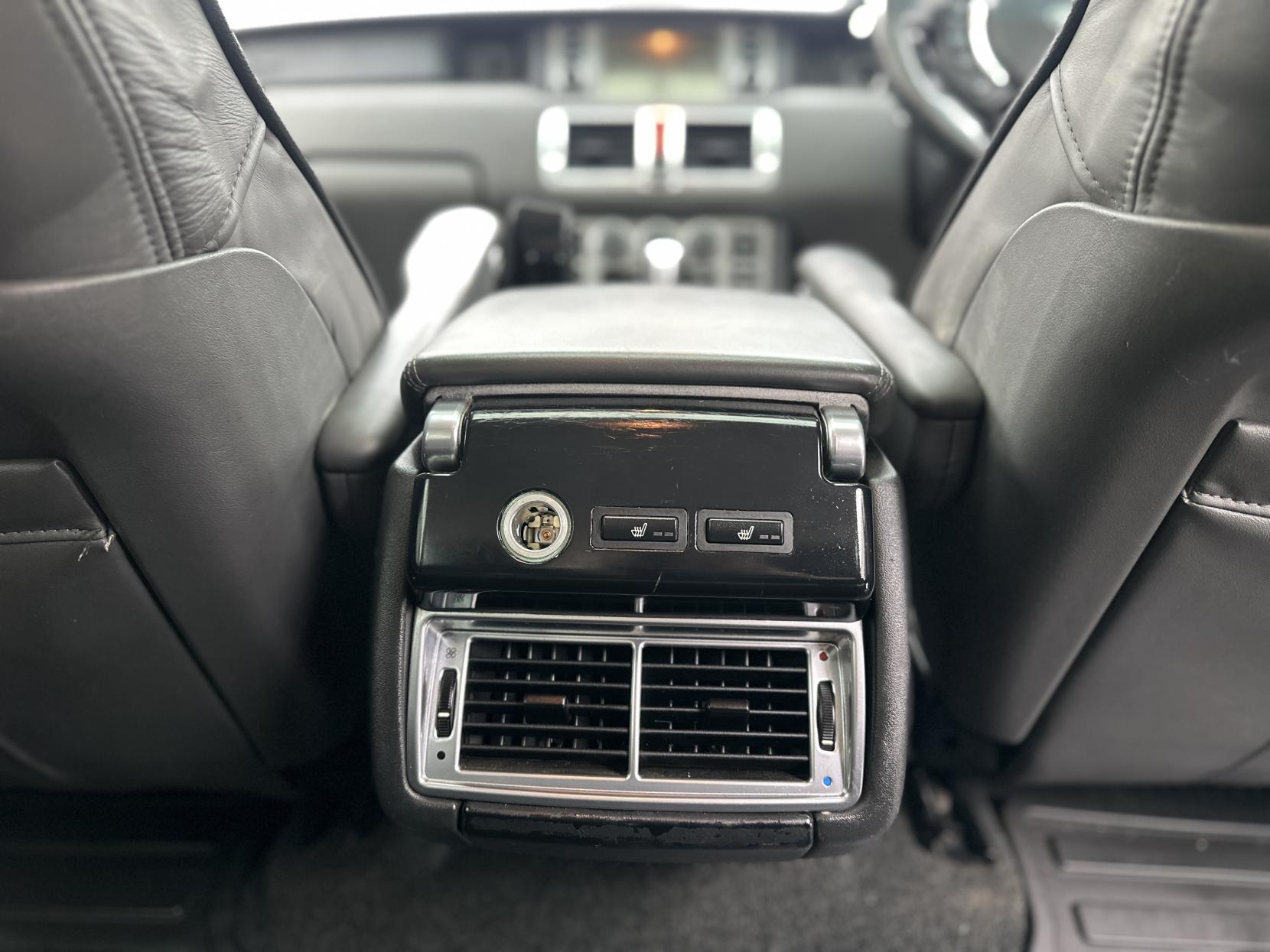 Land Rover Range Rover 3.6 TD V8 Vogue SUV 5dr Diesel Automatic (299 g/km, 272 bhp)