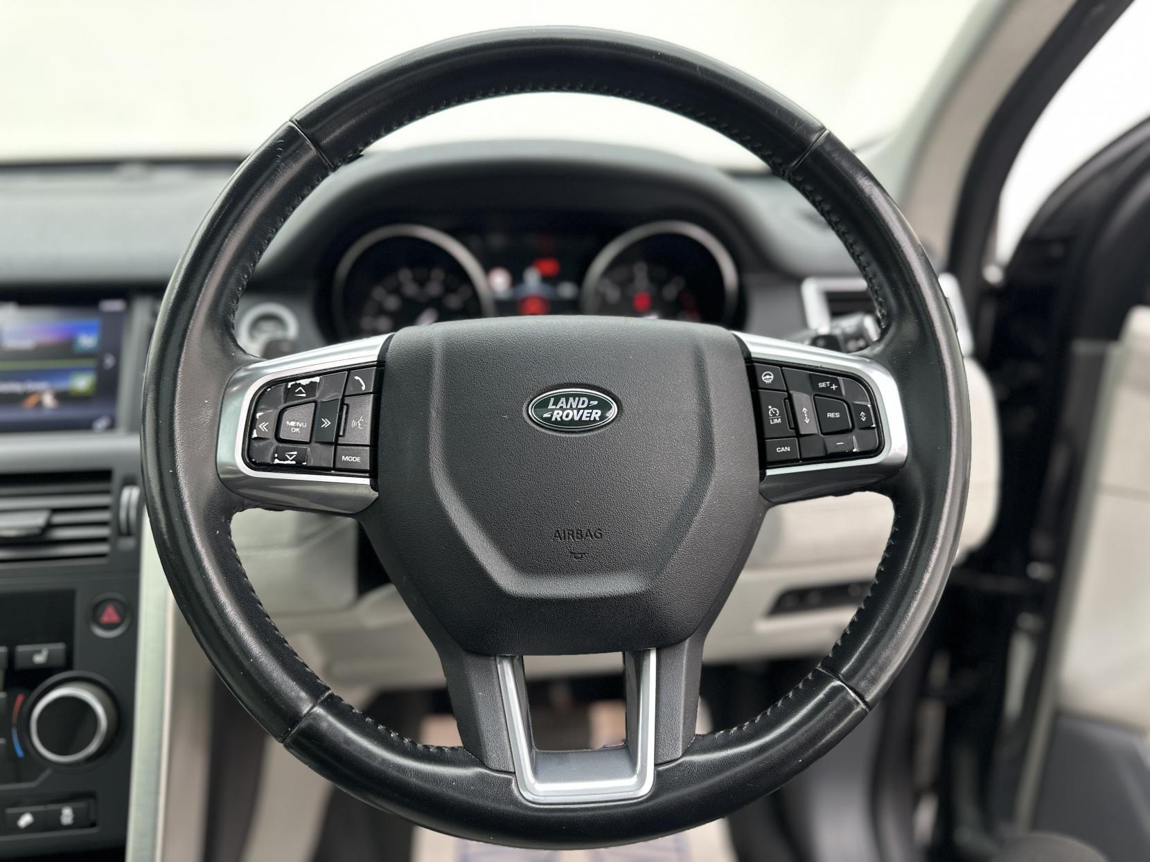 Land Rover Discovery Sport 2.0 TD4 HSE SUV 5dr Diesel Auto 4WD Euro 6 (s/s) (180 ps)