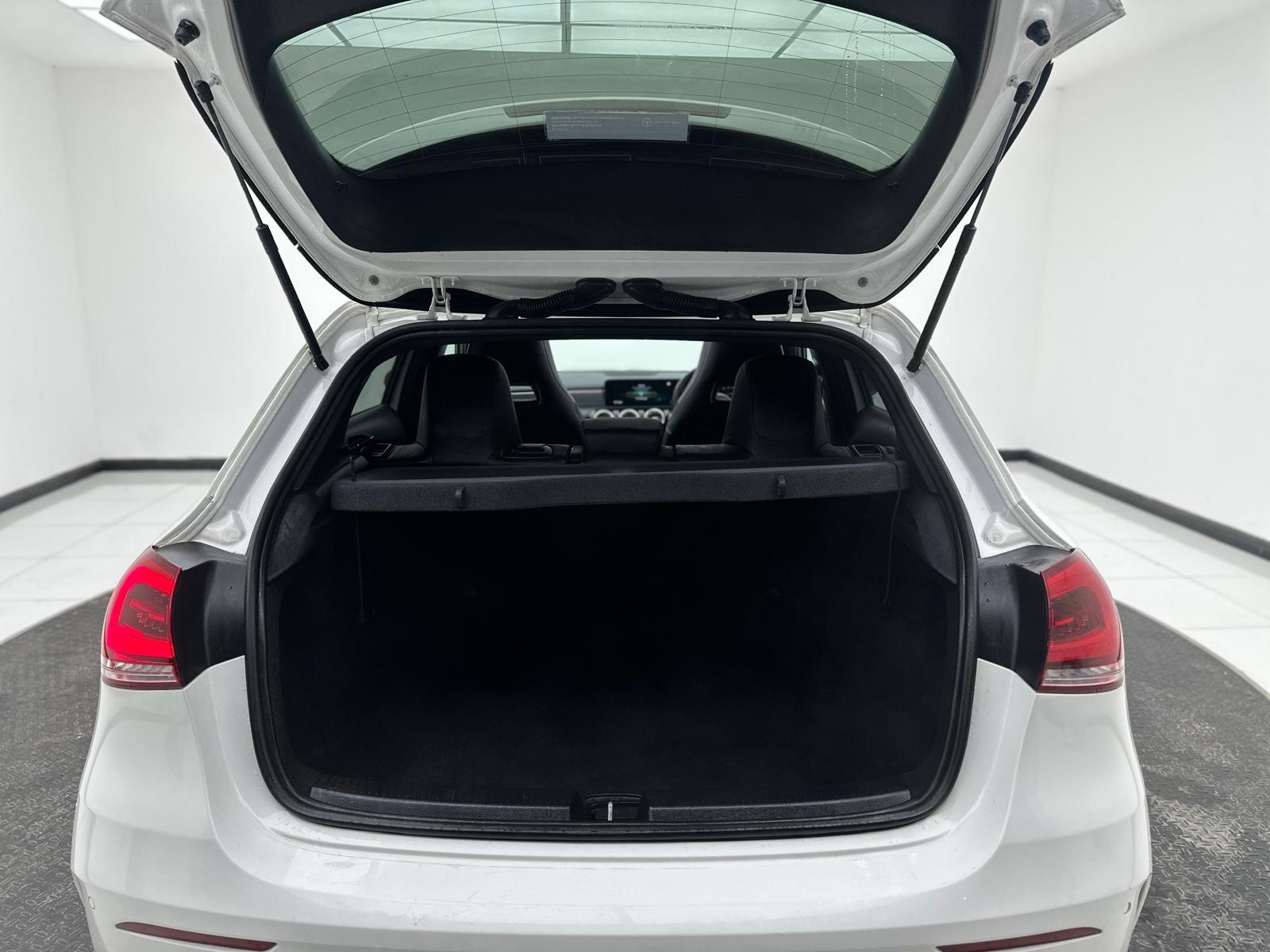 Mercedes-Benz A Class 2.0 A200d AMG Line (Premium Plus) Hatchback 5dr Diesel 8G-DCT Euro 6 (s/s) (150 ps)