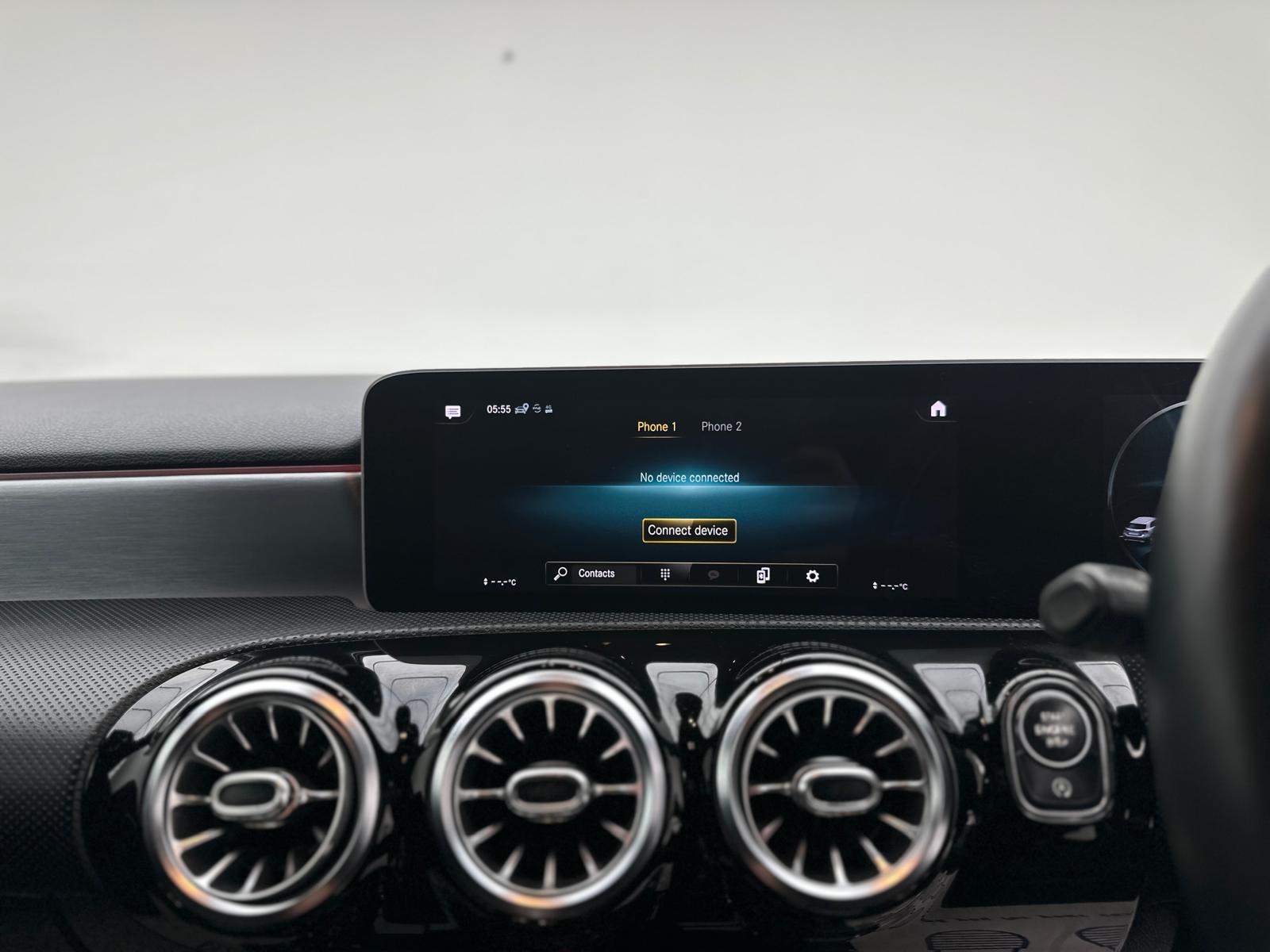 Mercedes-Benz A Class 2.0 A200d AMG Line (Premium Plus) Hatchback 5dr Diesel 8G-DCT Euro 6 (s/s) (150 ps)