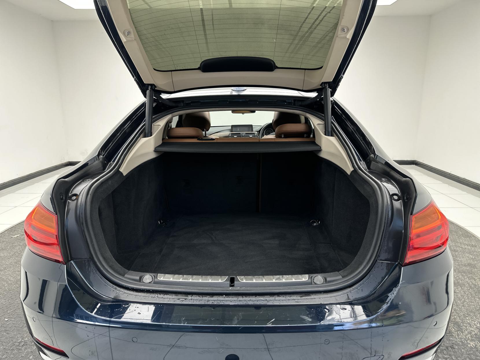 BMW 4 Series Gran Coupe 2.0 430i Luxury Hatchback 5dr Petrol Auto Euro 6 (s/s) (252 ps)