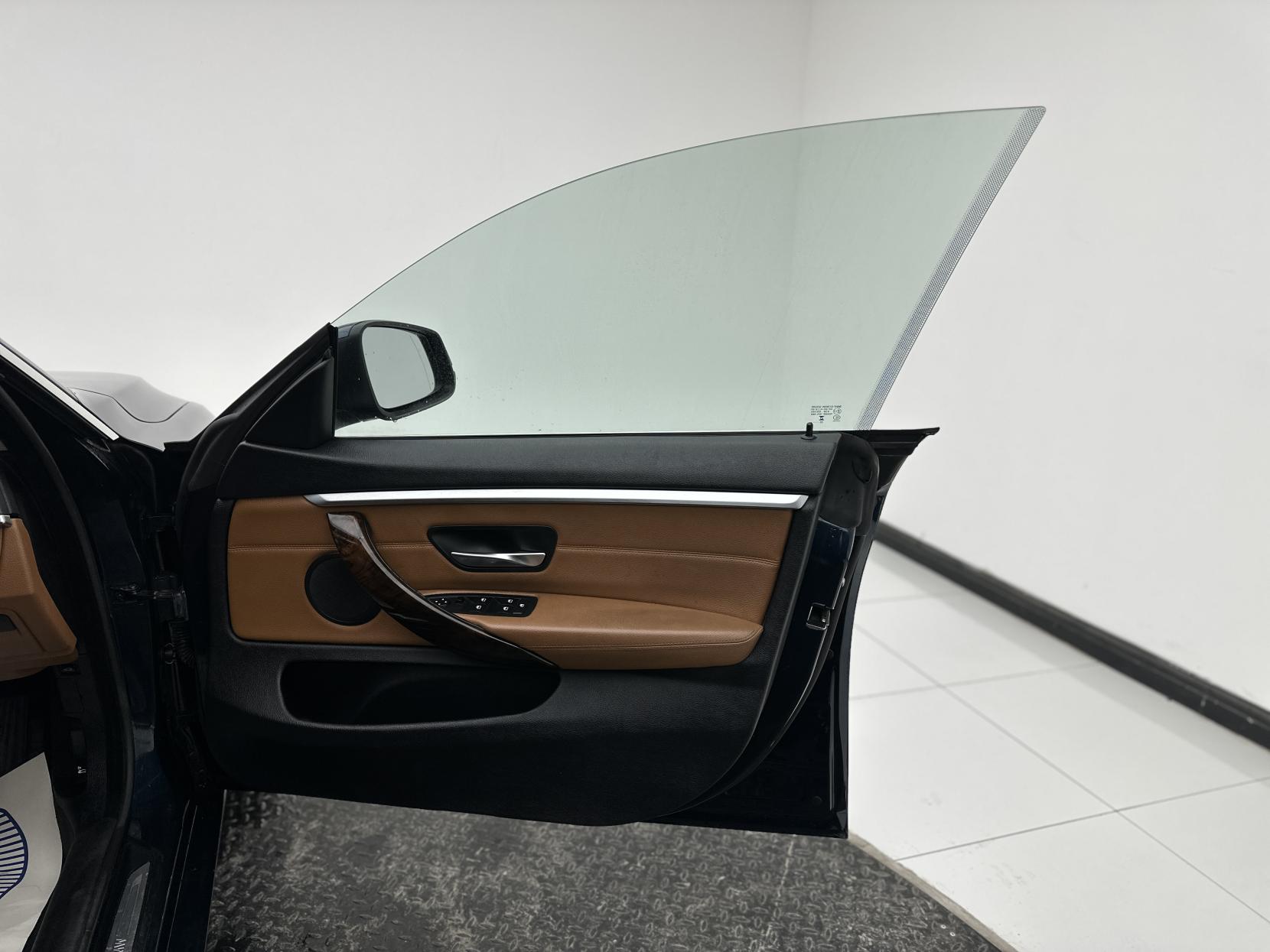 BMW 4 Series Gran Coupe 2.0 430i Luxury Hatchback 5dr Petrol Auto Euro 6 (s/s) (252 ps)