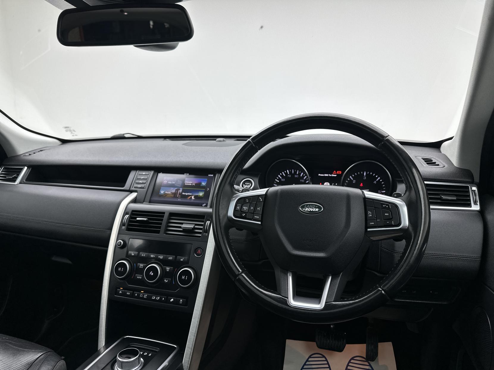 Land Rover Discovery Sport 2.0 TD4 HSE Black SUV 5dr Diesel Auto 4WD Euro 6 (s/s) (180 ps)