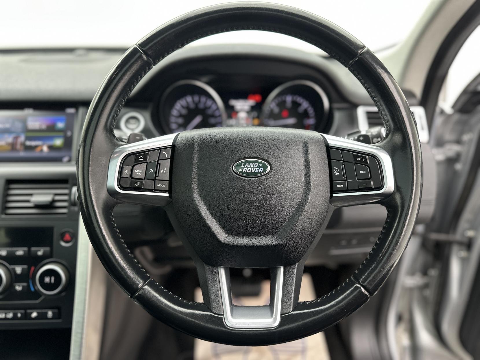 Land Rover Discovery Sport 2.0 TD4 HSE Black SUV 5dr Diesel Auto 4WD Euro 6 (s/s) (180 ps)