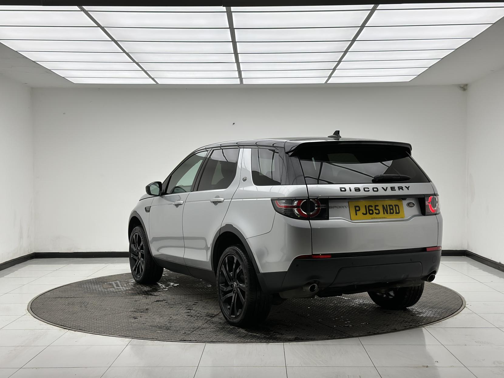 Land Rover Discovery Sport 2.0 TD4 HSE Black SUV 5dr Diesel Auto 4WD Euro 6 (s/s) (180 ps)