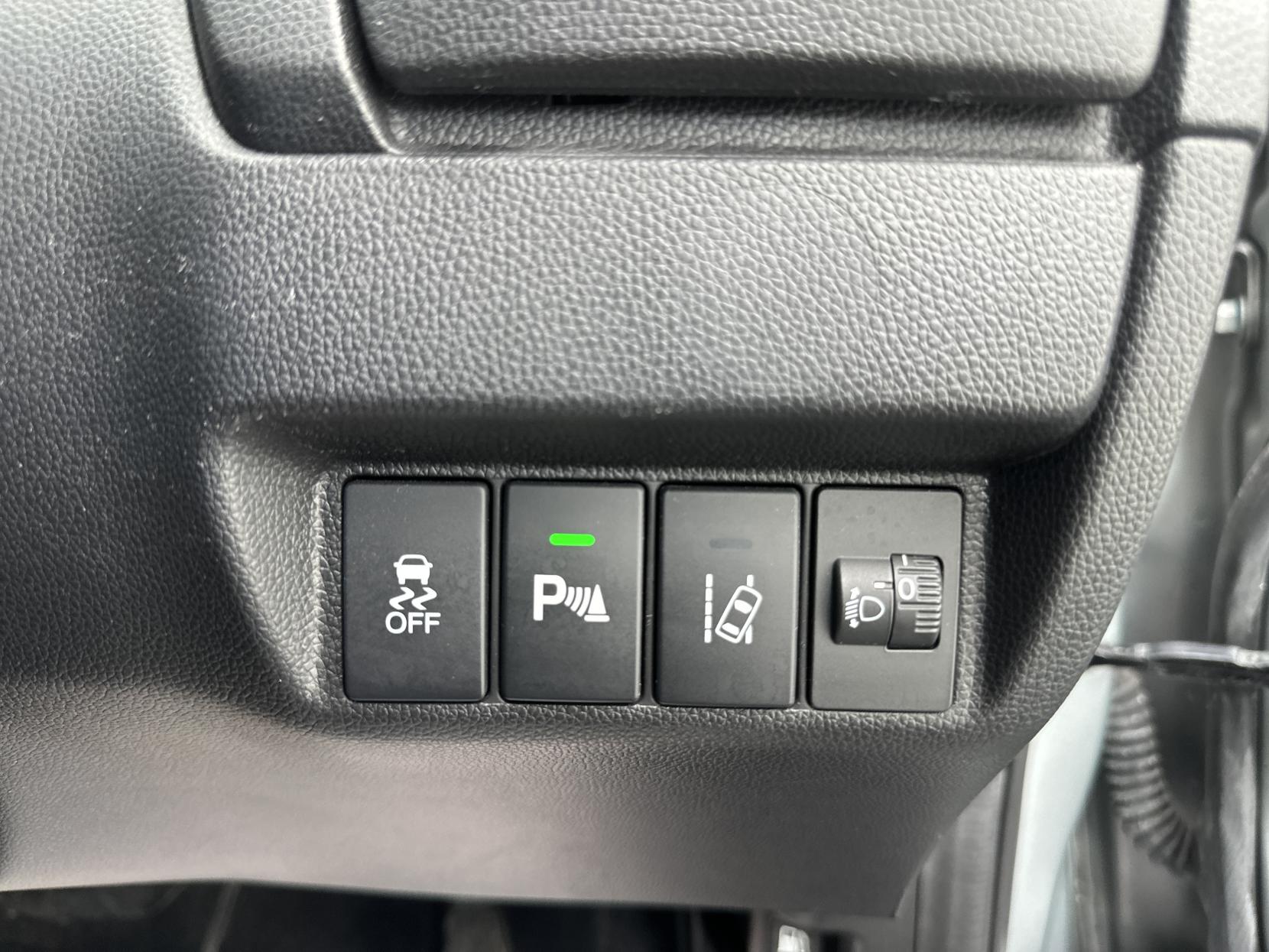 Honda Jazz 1.3 i-VTEC SE Hatchback 5dr Petrol CVT Euro 6 (s/s) (102 ps)