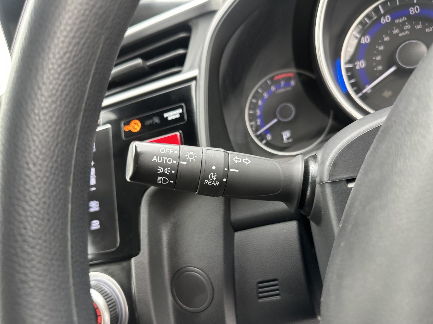Honda Jazz 1.3 i-VTEC SE Hatchback 5dr Petrol CVT Euro 6 (s/s) (102 ps)